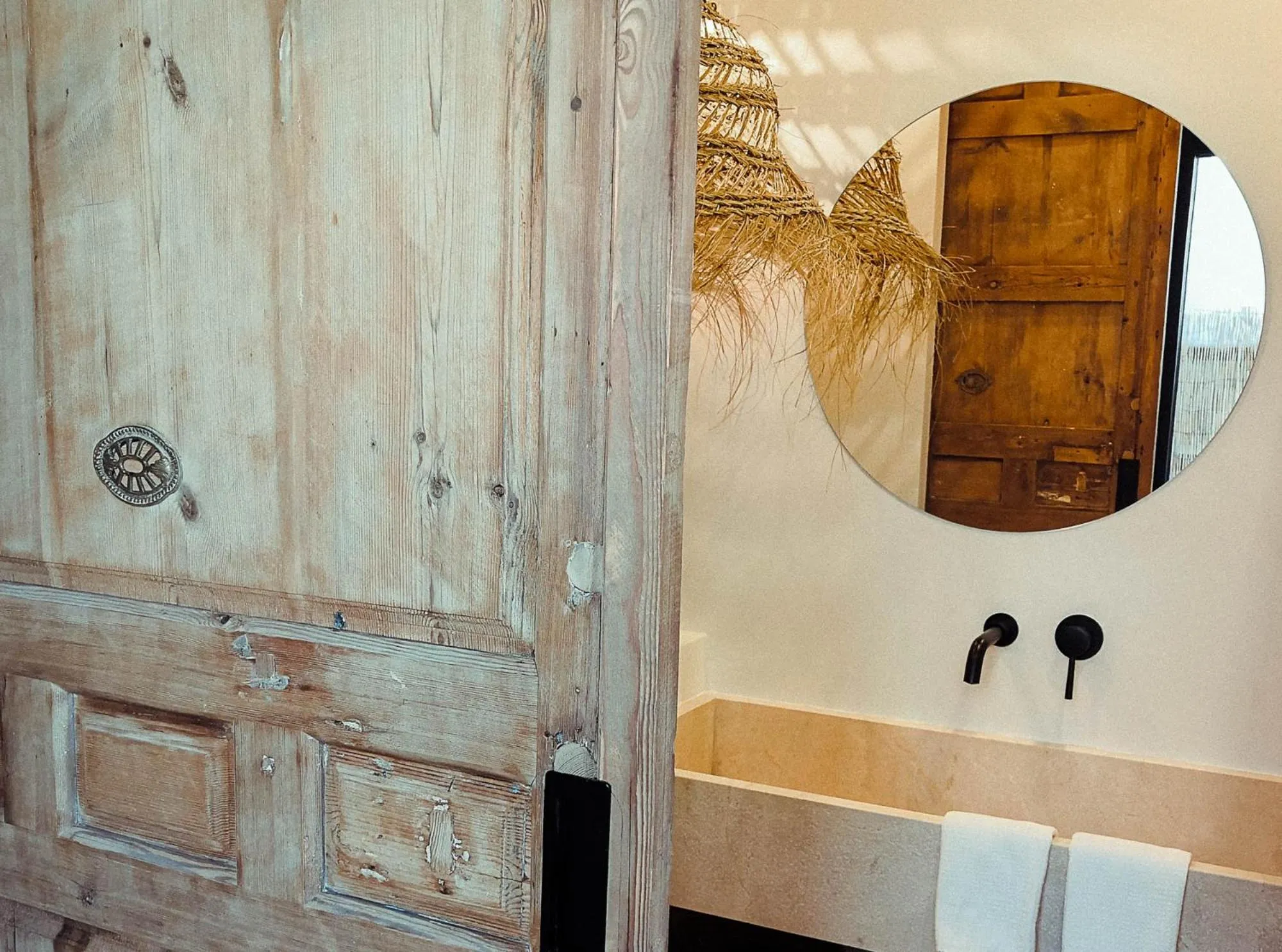 Bathroom in Ronda Center Apartments with Pool