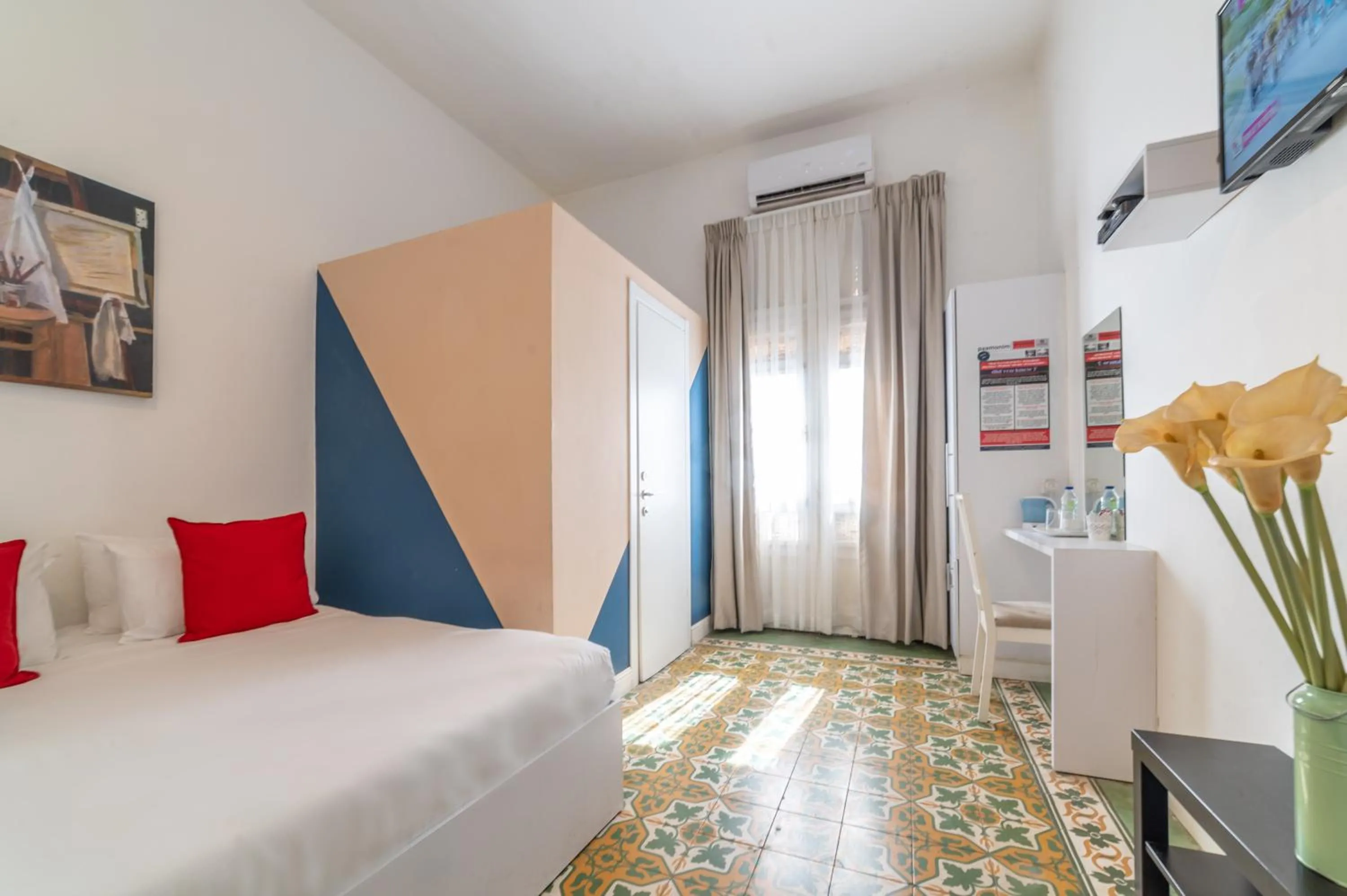 Bed in Paamonim Central Studios