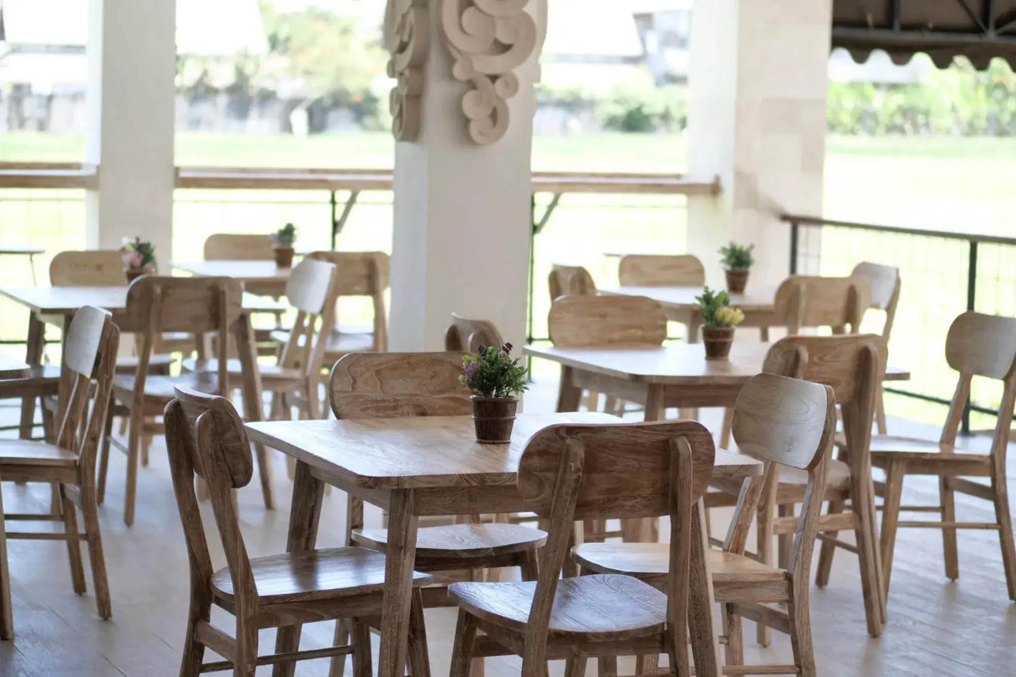 Restaurant/places to eat in Tirtha Khayangan Restaurant/places to eat in Tirtha Khayangan