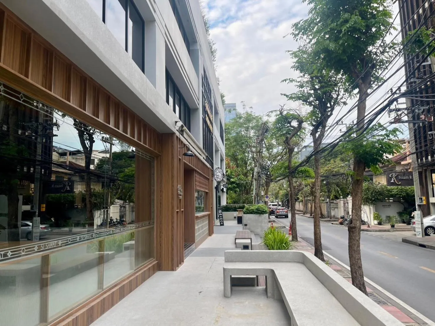 Restaurant/places to eat in The Cotton Saladaeng Hotel