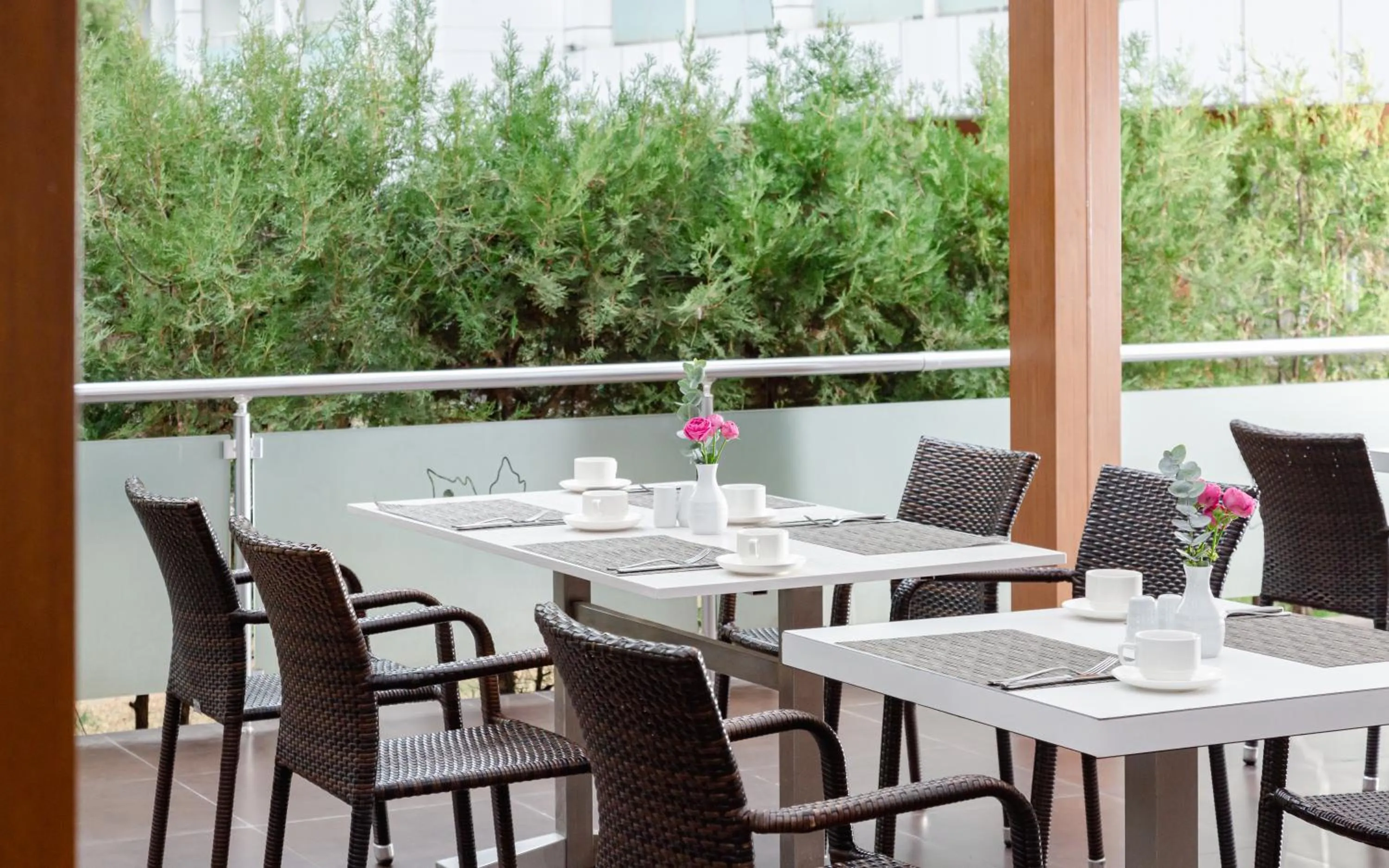 Restaurant/places to eat in Chinar Health Hotel Naftalan