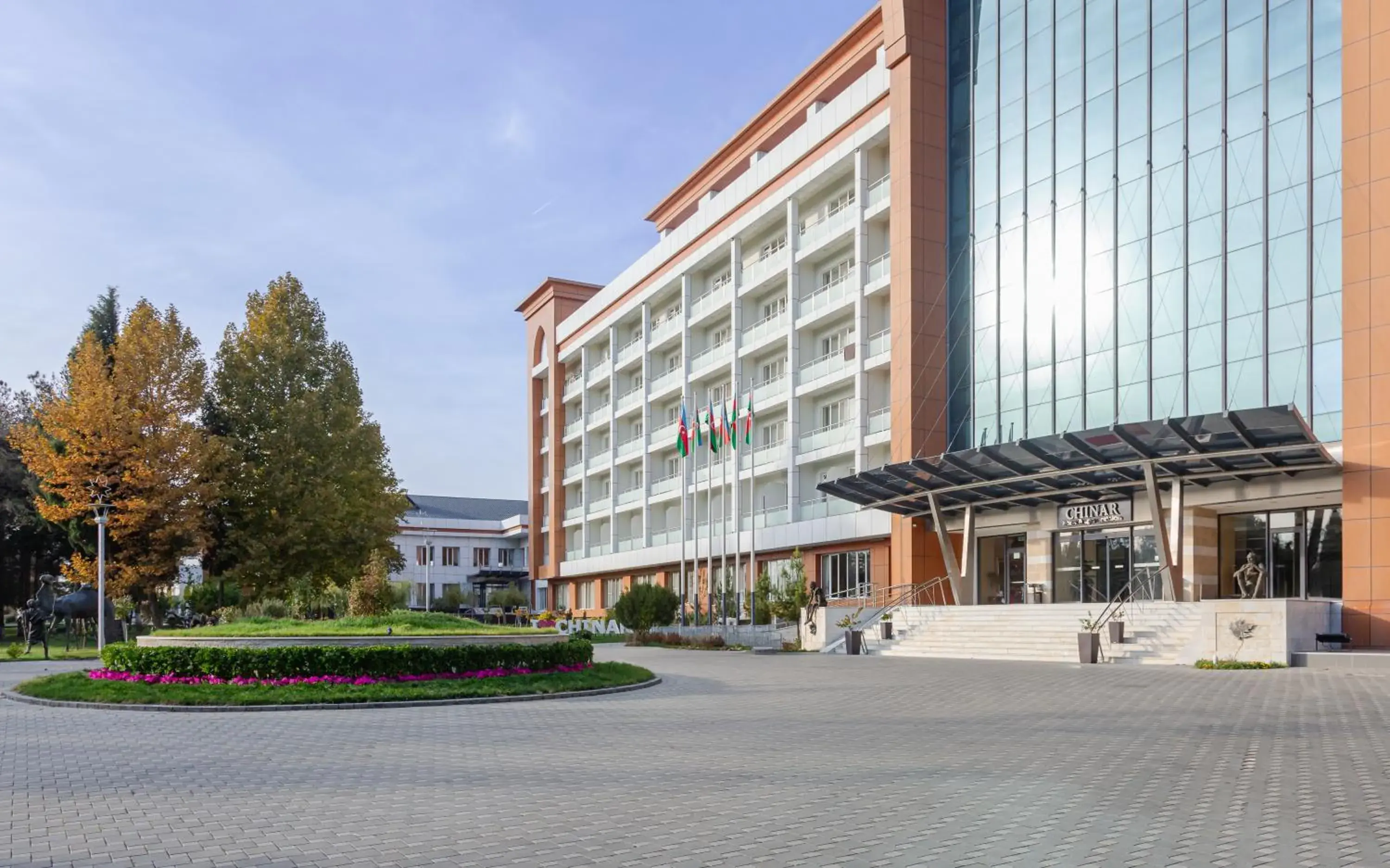 Property building in Chinar Health Hotel Naftalan Property building in Chinar Health Hotel Naftalan