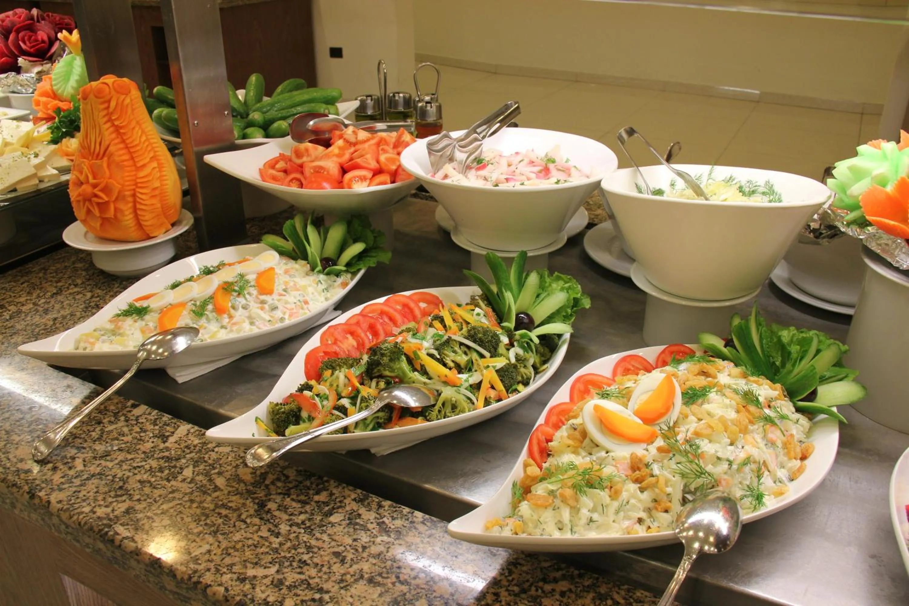 Food in Chinar Health Hotel Naftalan