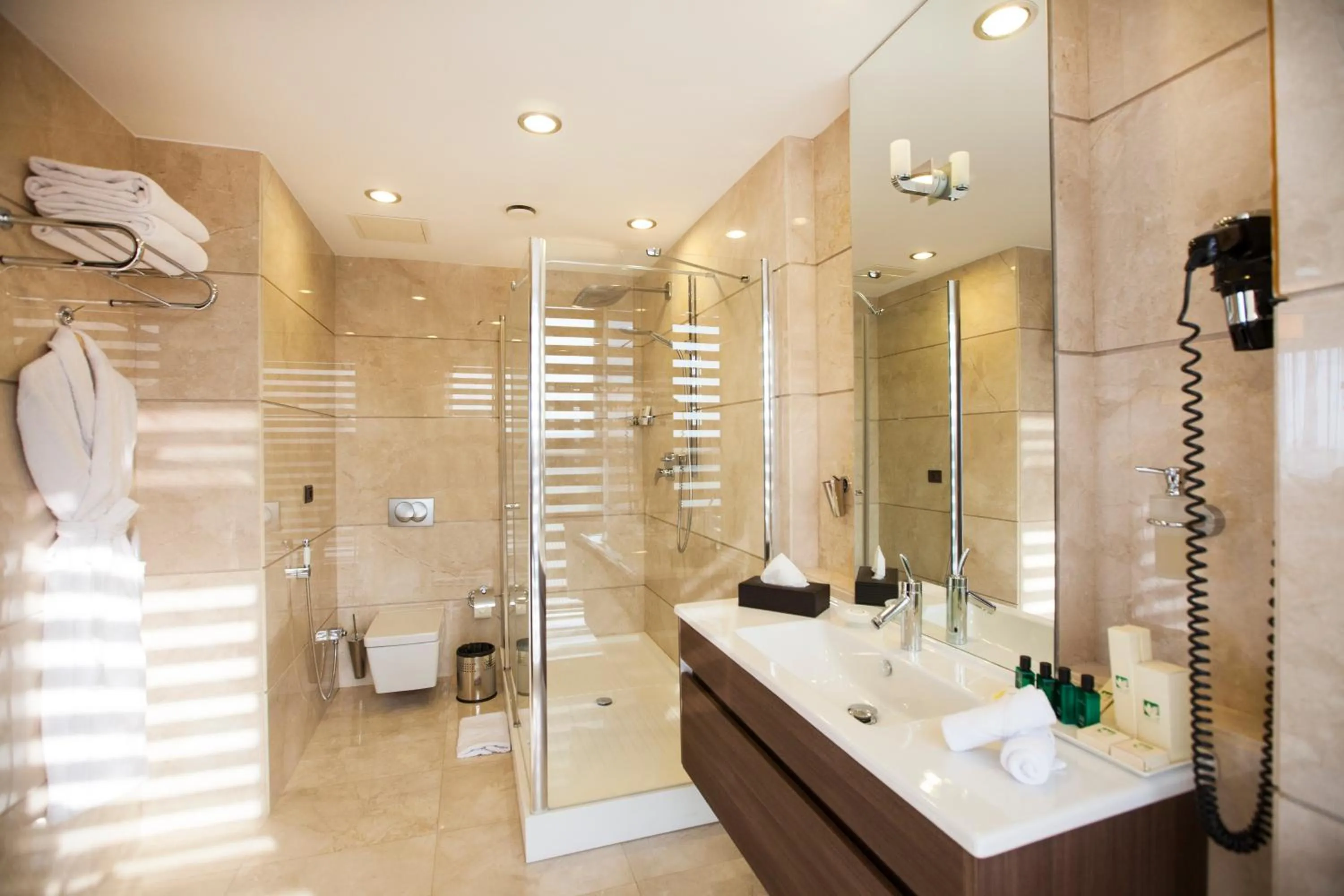 Bathroom in Chinar Health Hotel Naftalan