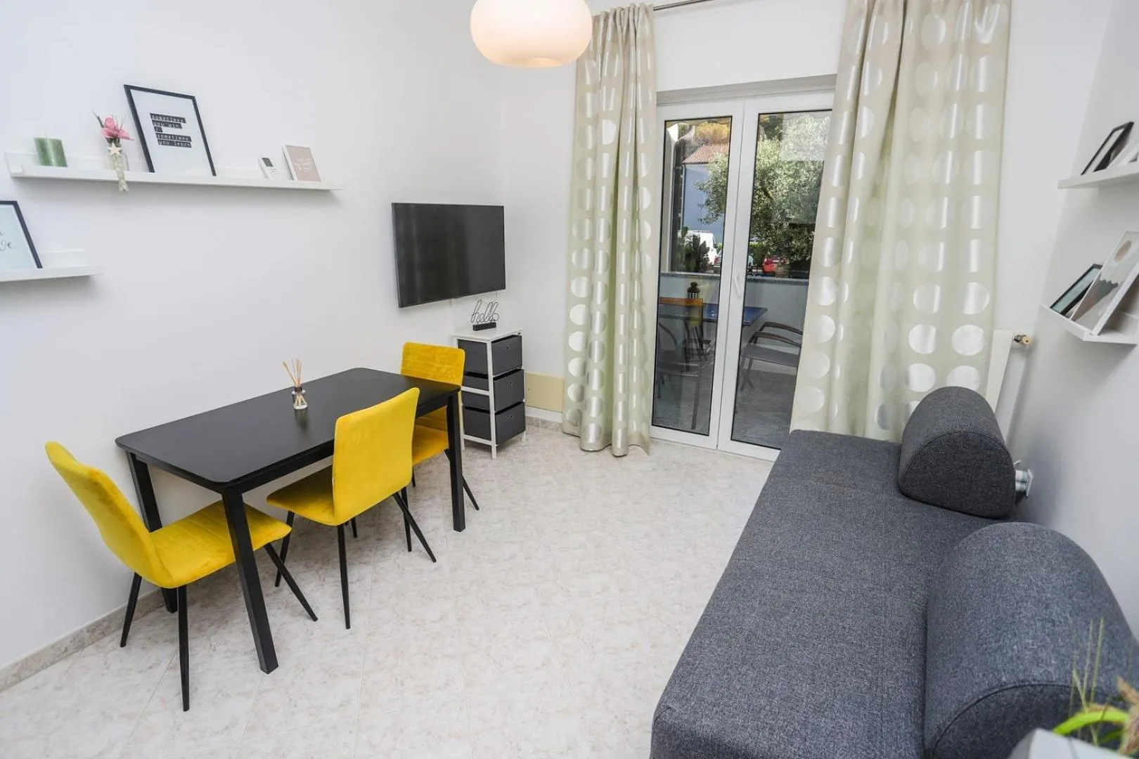 TV and multimedia in Apartments Silvano
