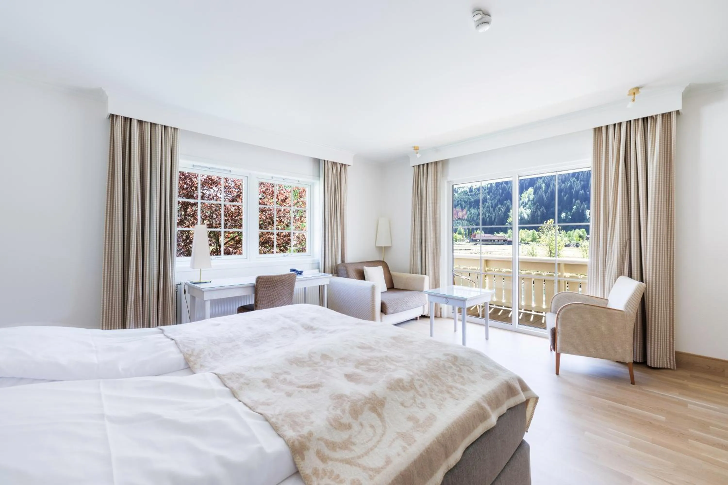 Bed in Hotel Loenfjord Loen