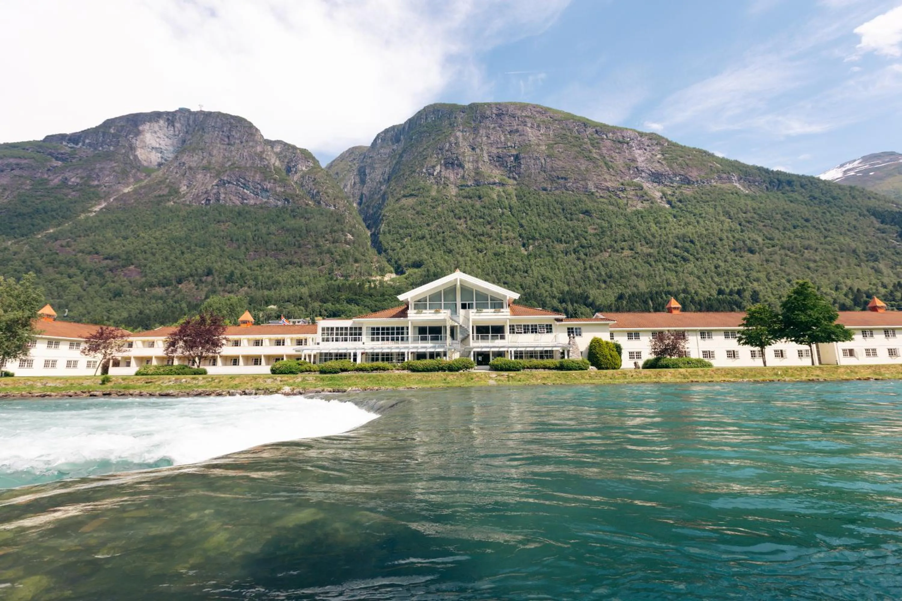 Property building in Hotel Loenfjord Loen