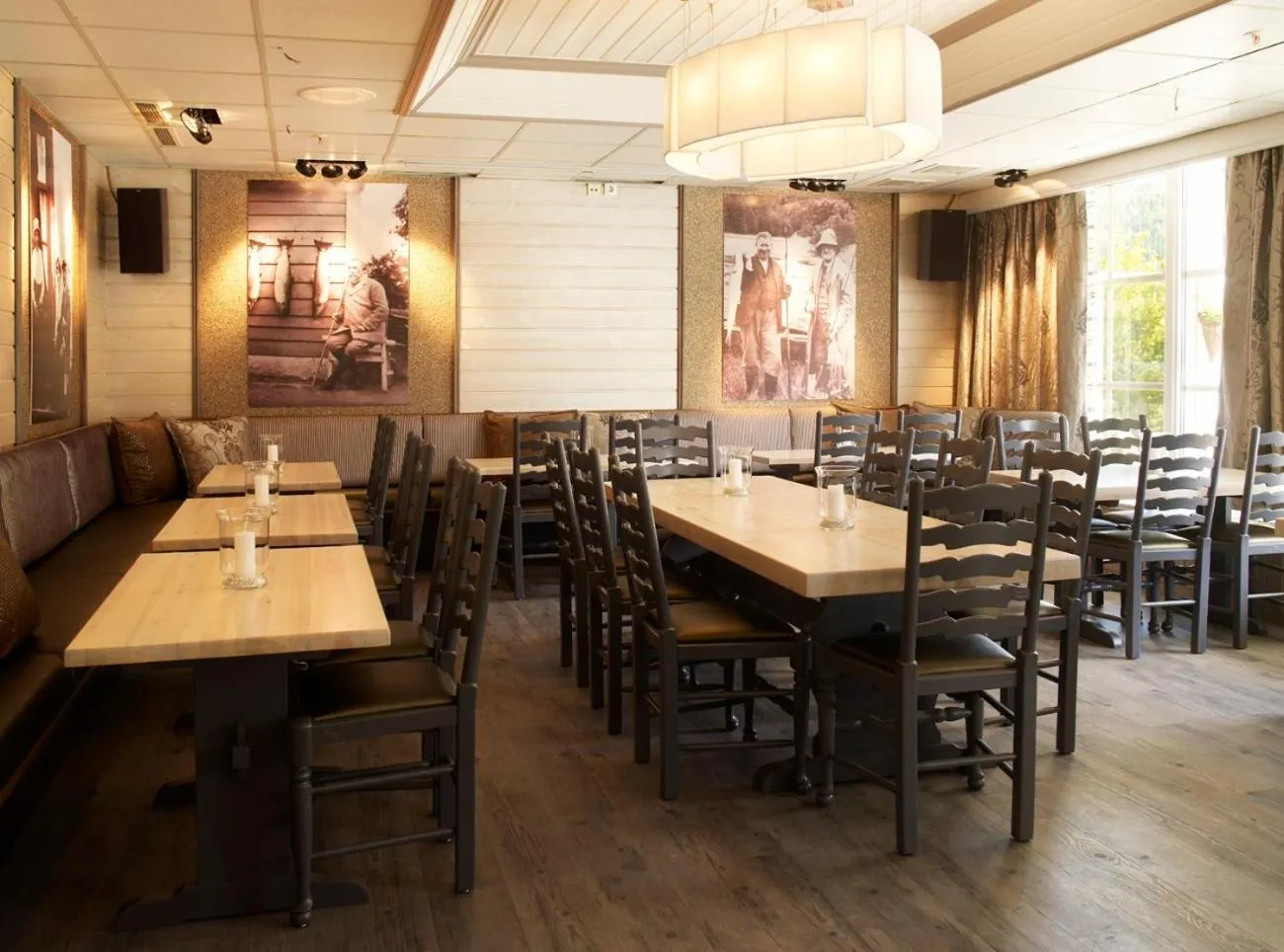 Restaurant/places to eat in Hotel Loenfjord Loen