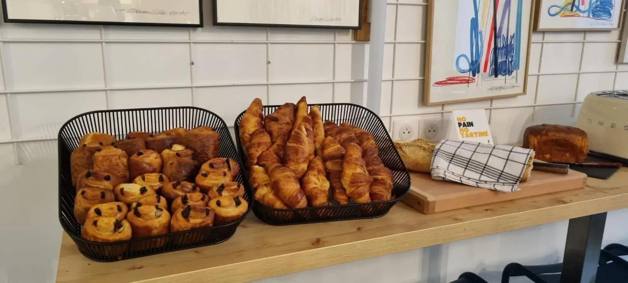 Continental breakfast in The People - Marseille Continental breakfast in The People - Marseille