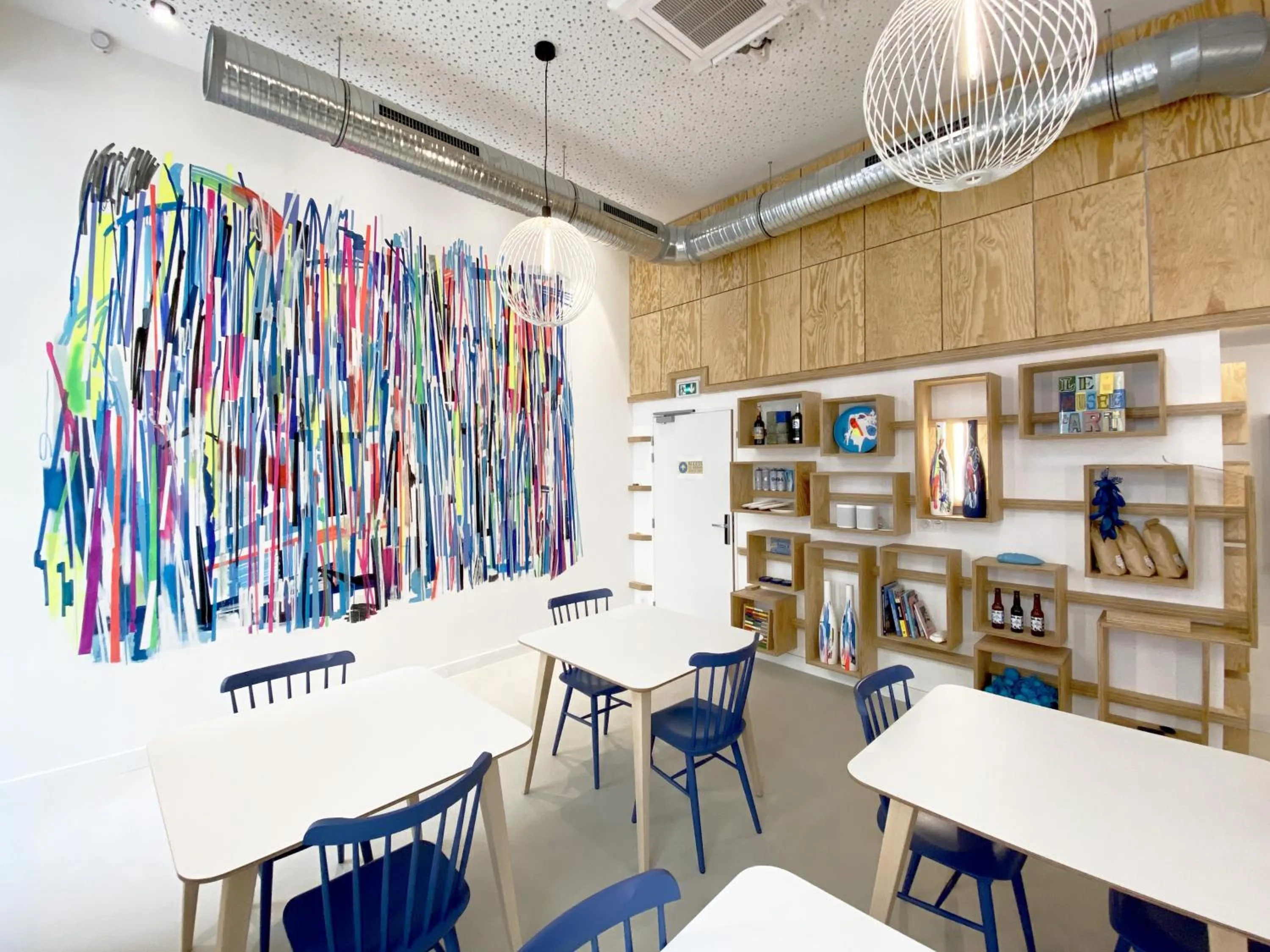 Restaurant/places to eat in The People - Marseille