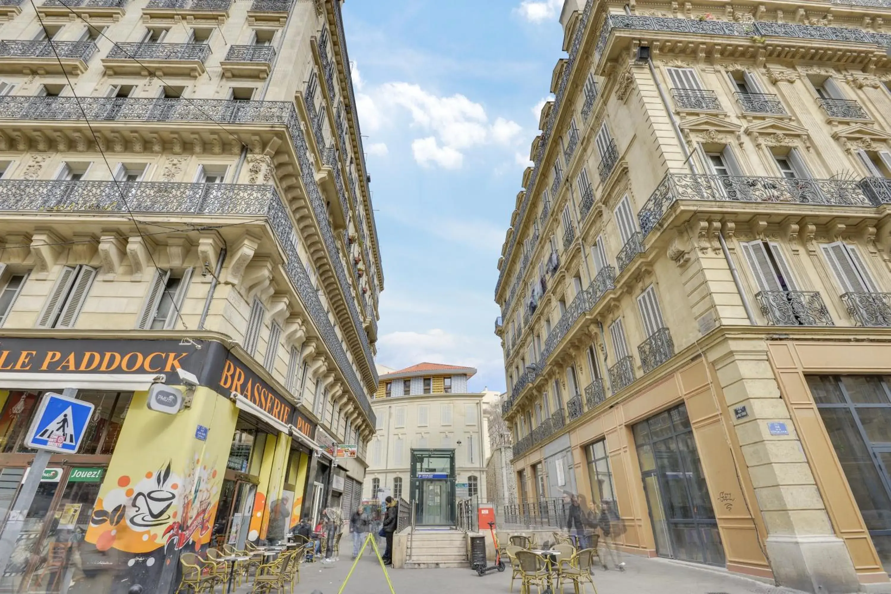 Property building in The People - Marseille Property building in The People - Marseille