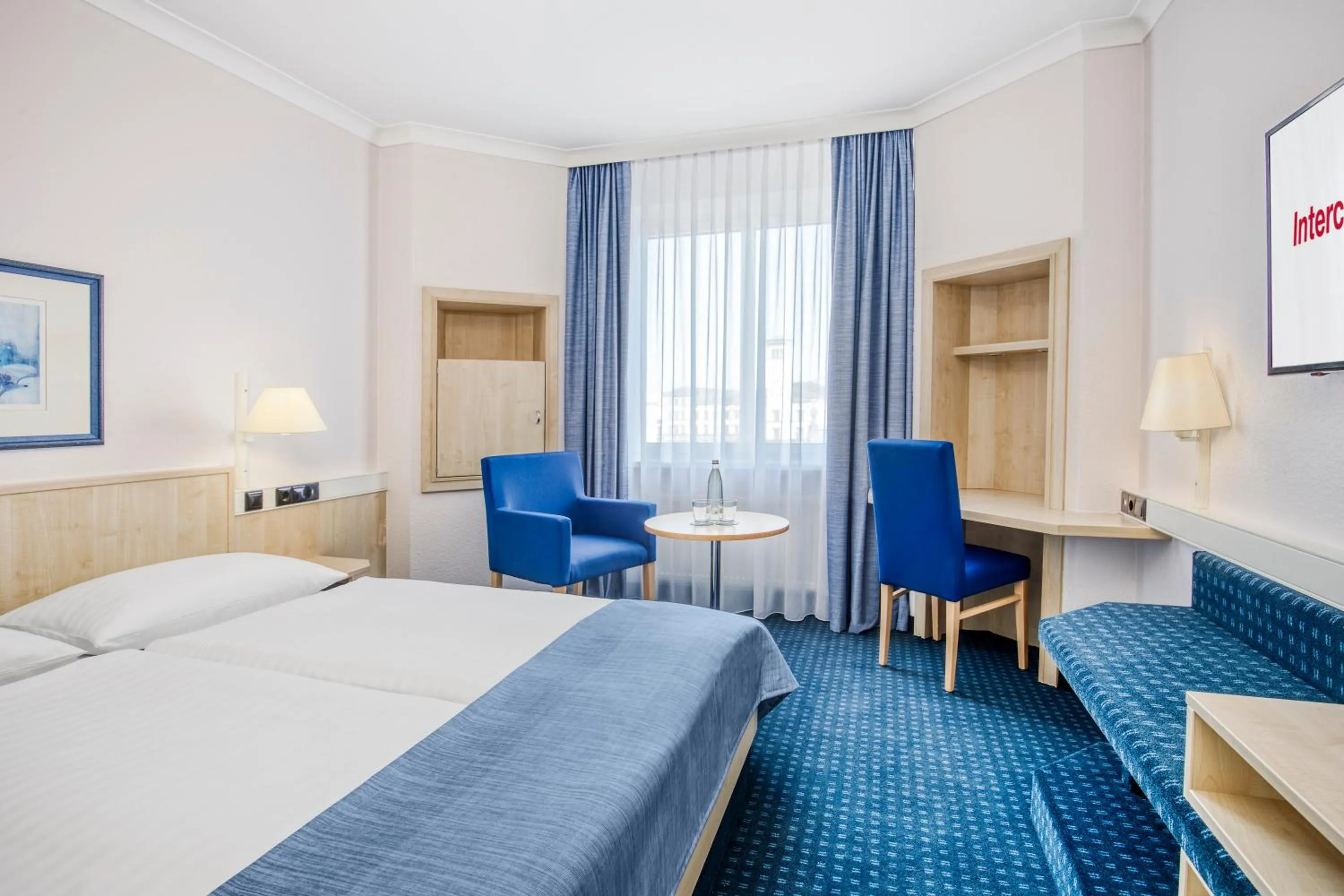 Photo of the whole room, Bed in IntercityHotel Erfurt