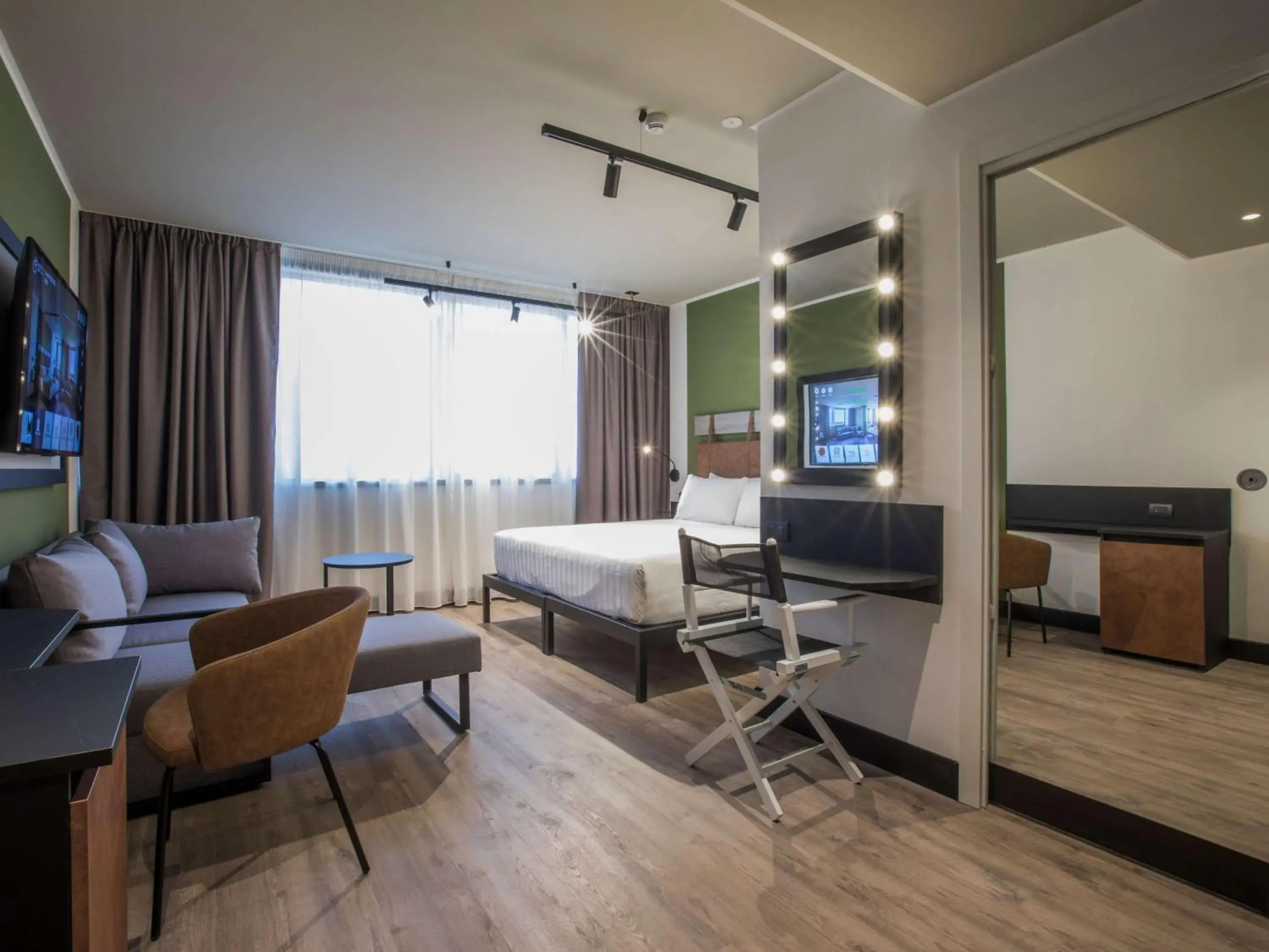 Bedroom, Bed in MOVIE MOVIE HOTEL Bedroom, Bed in MOVIE MOVIE HOTEL