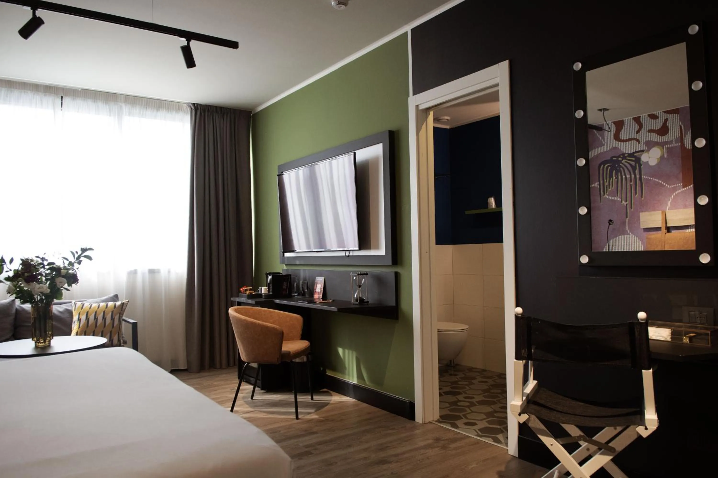 Bed in Mercure Roma Cinecitta