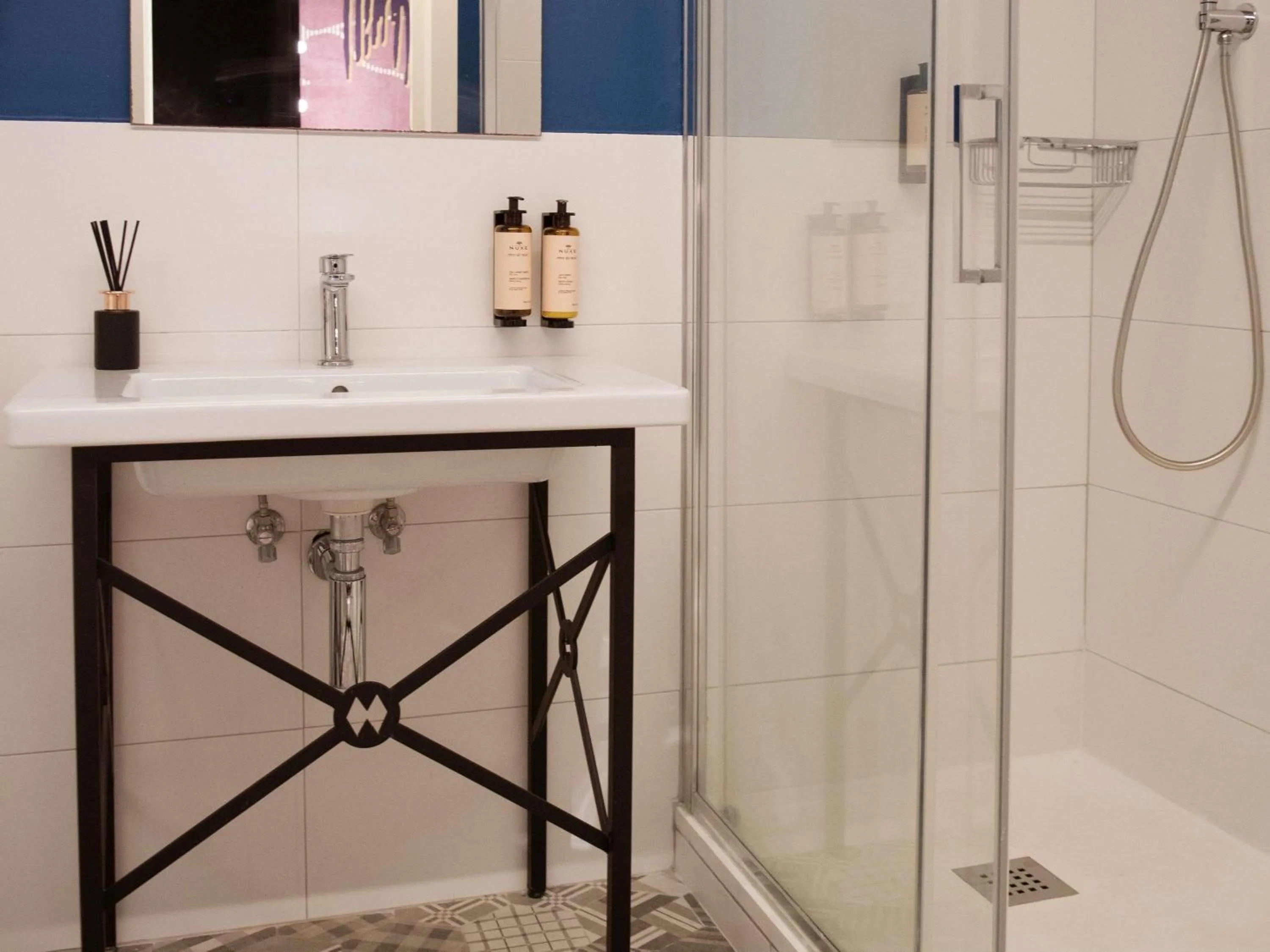 Bedroom in Mercure Roma Cinecittà