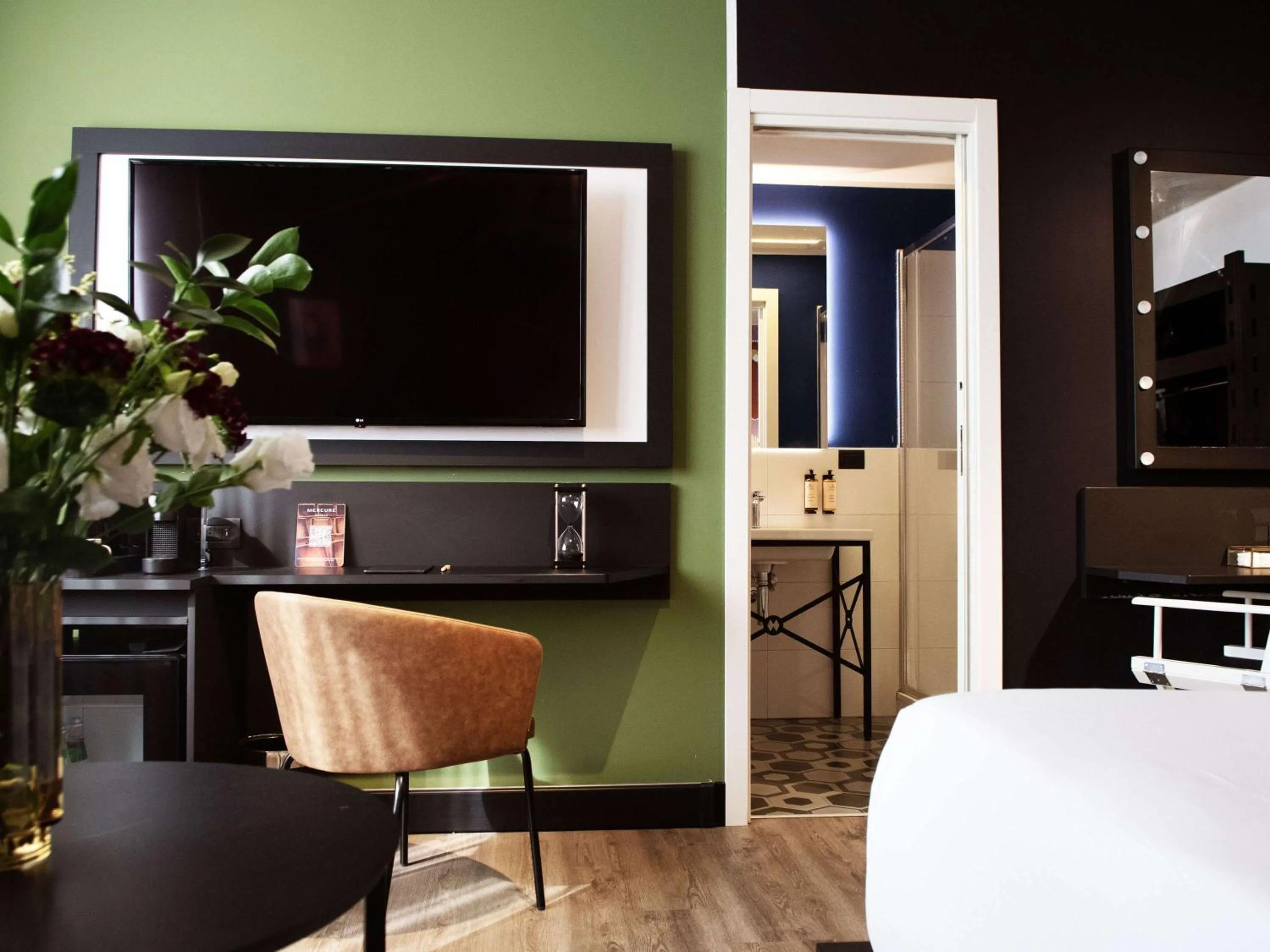 Bedroom, Bed in Mercure Roma Cinecitta