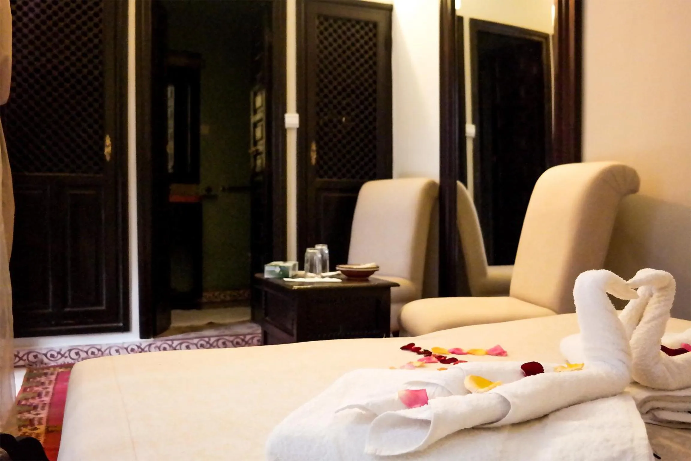 Bed in Riad Hôtel Marraplace