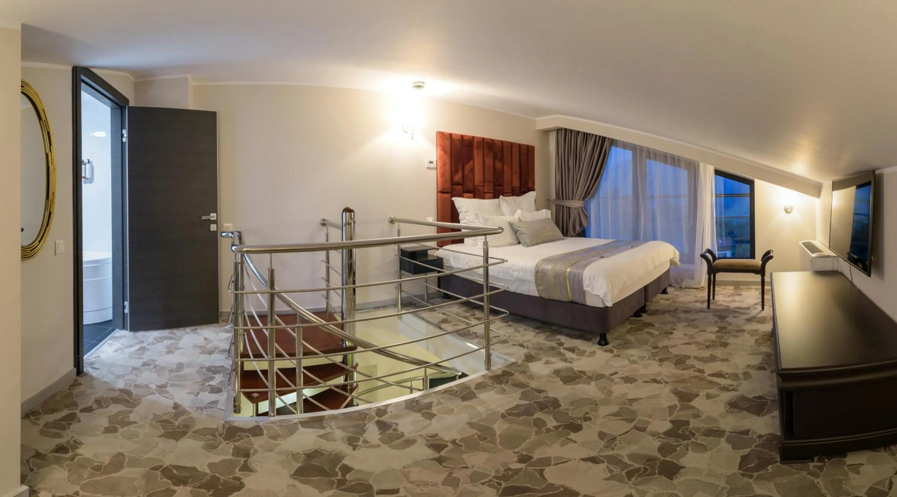 Bed in HOTEL CARPAT INN