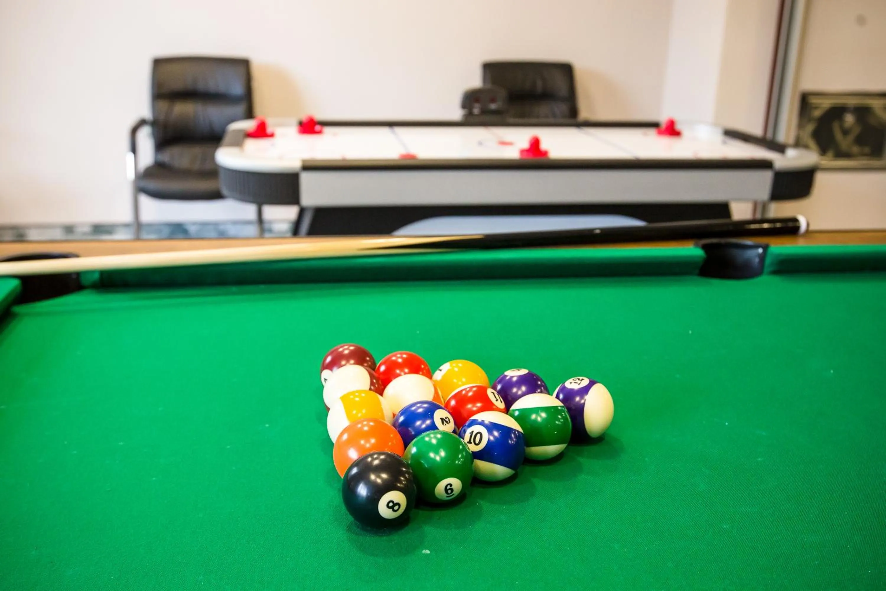 Billiard in HOTEL CARPAT INN