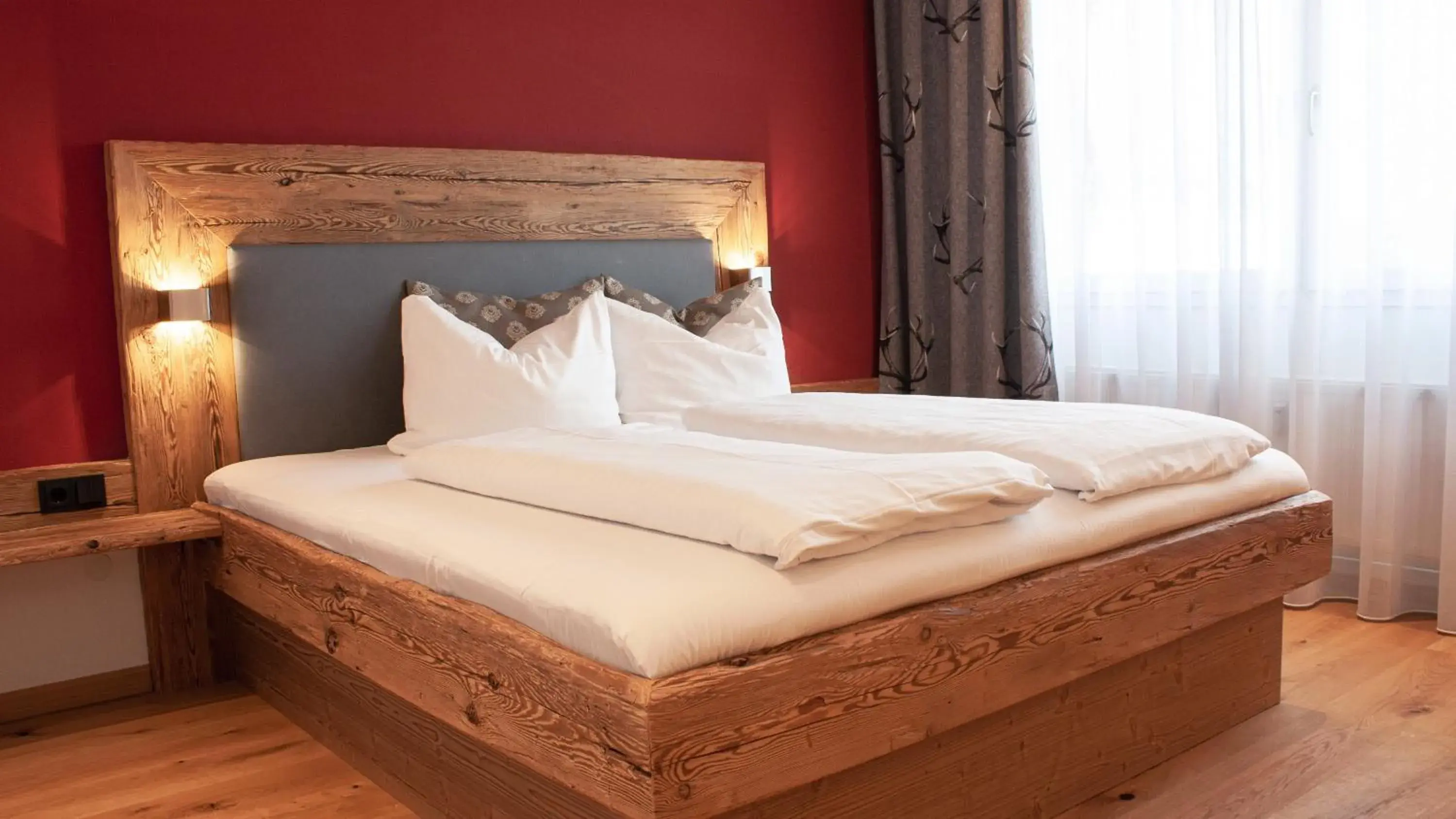 Basic Triple Room - single occupancy in Hotel Almwirt Basic Triple Room - single occupancy in Hotel Almwirt