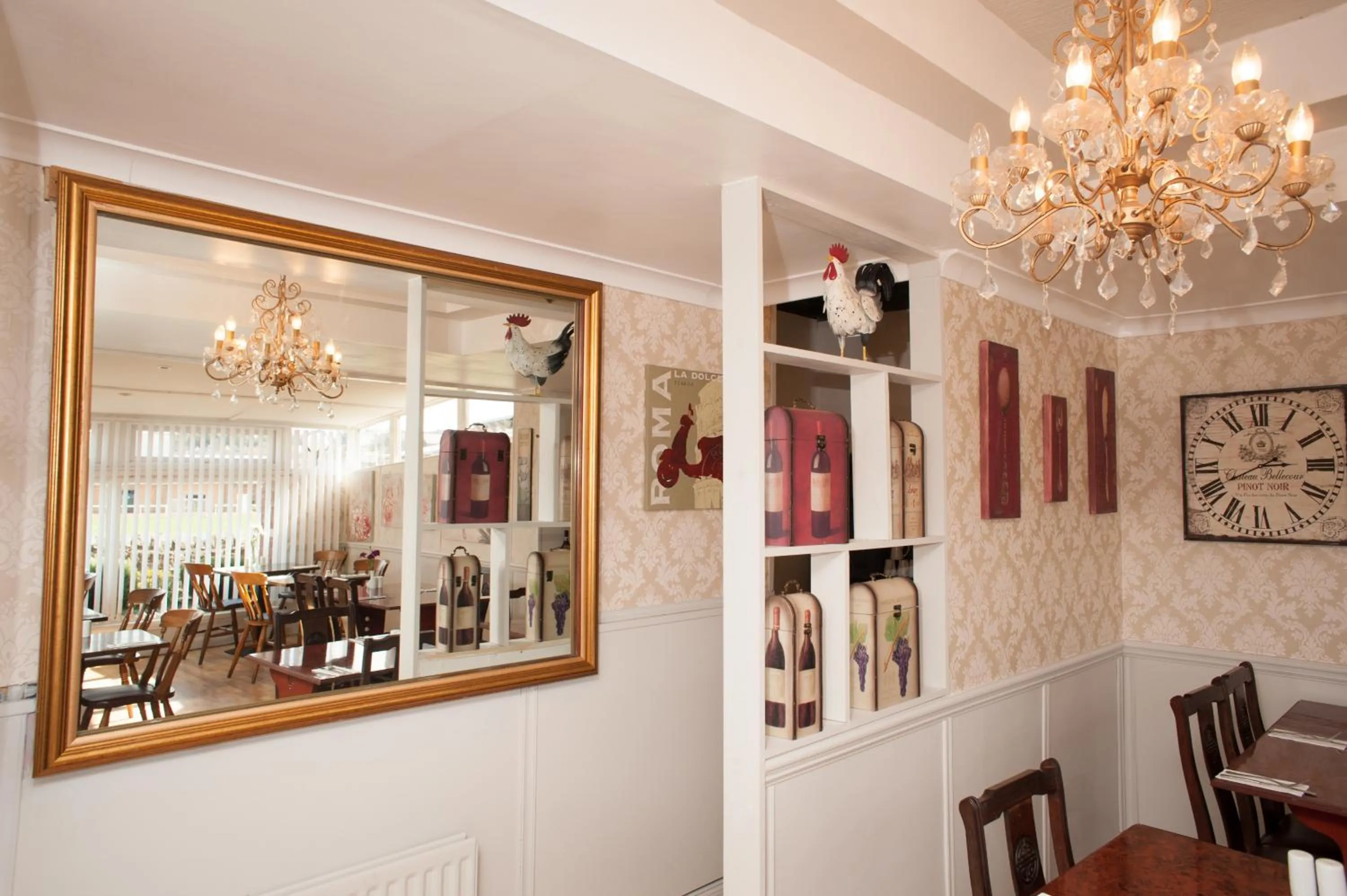 Decorative detail in Station Inn