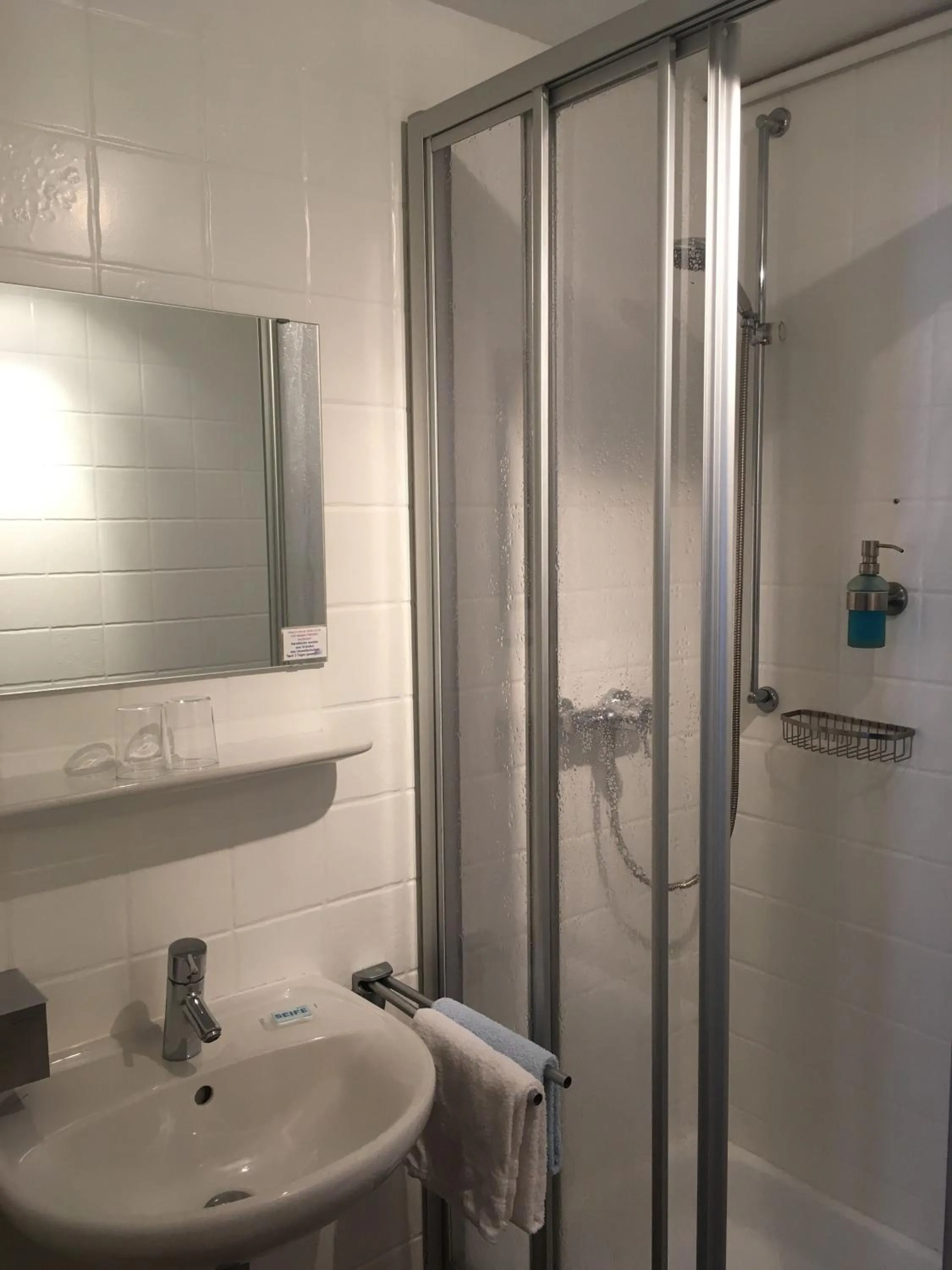 Shower in Schwarzwaldgasthaus Linde