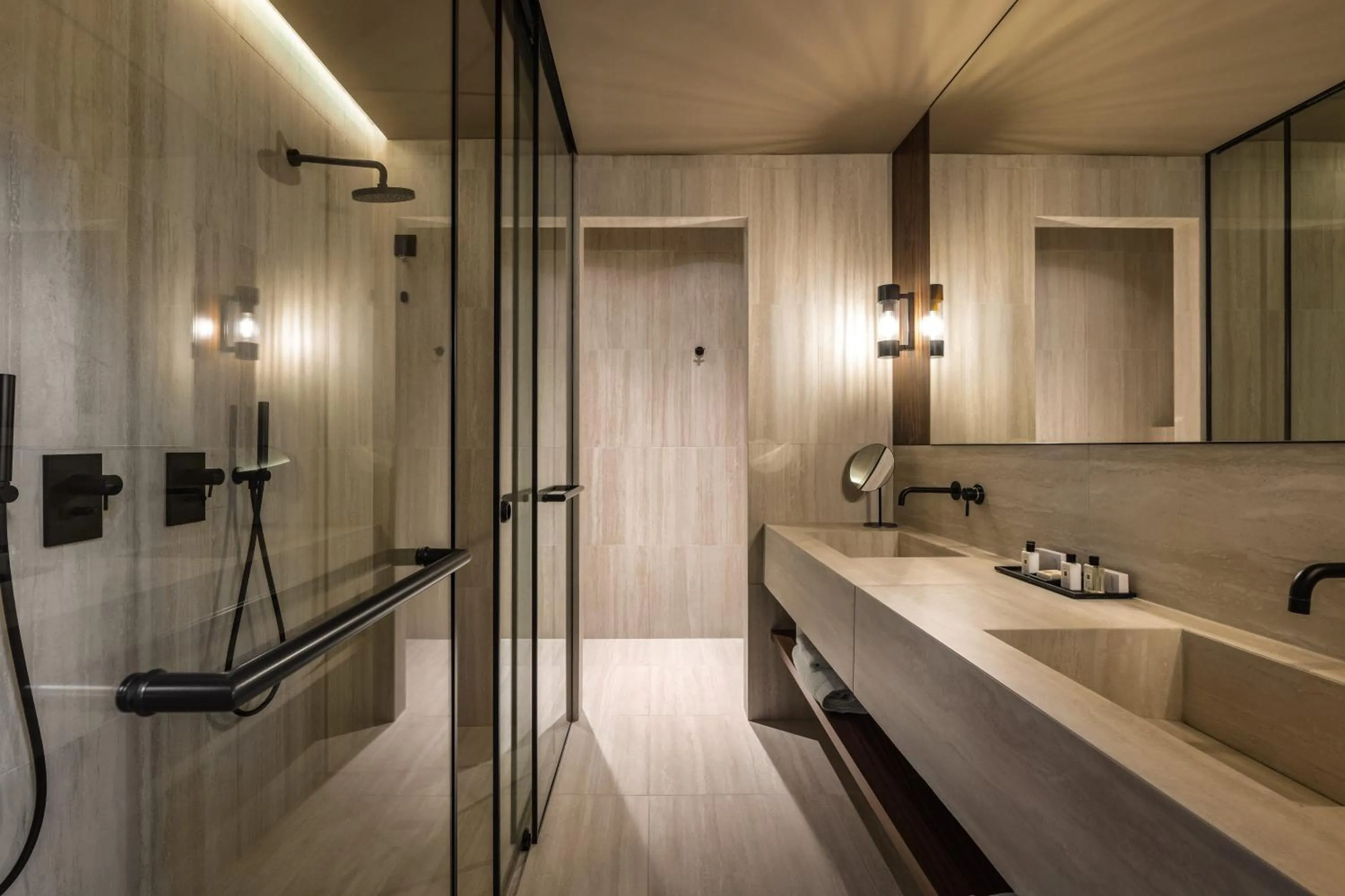 The Lynx Mountain Resort