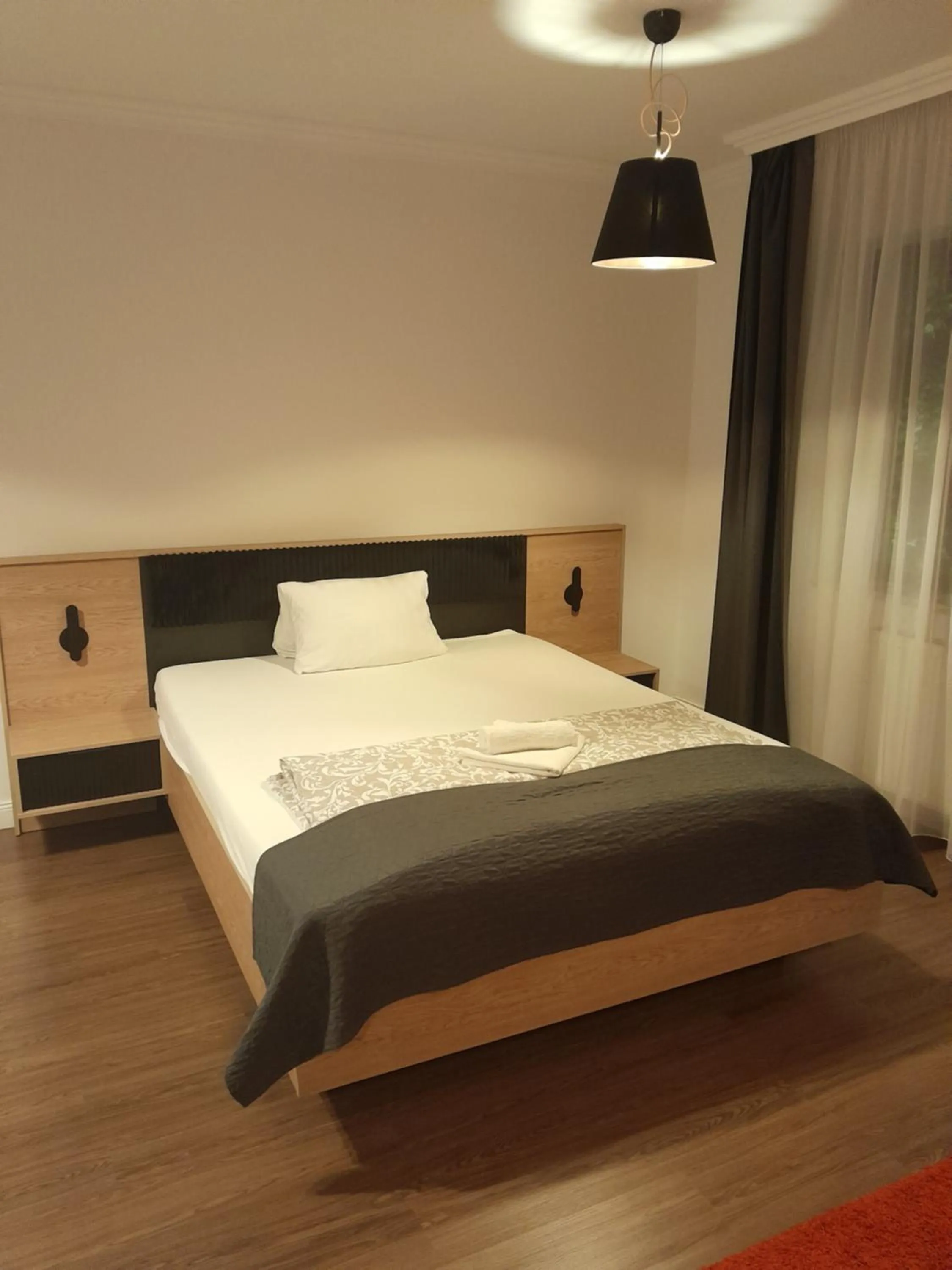 Bed in Éjjeli Bagoly Étterem és Panzió