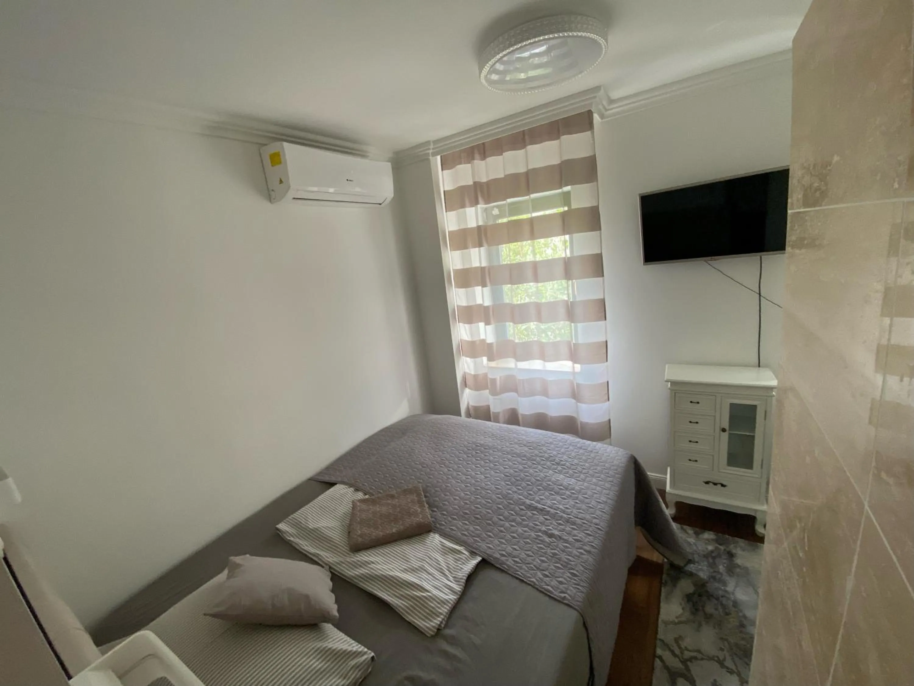 TV and multimedia, Bed in Éjjeli Bagoly Étterem és Panzió