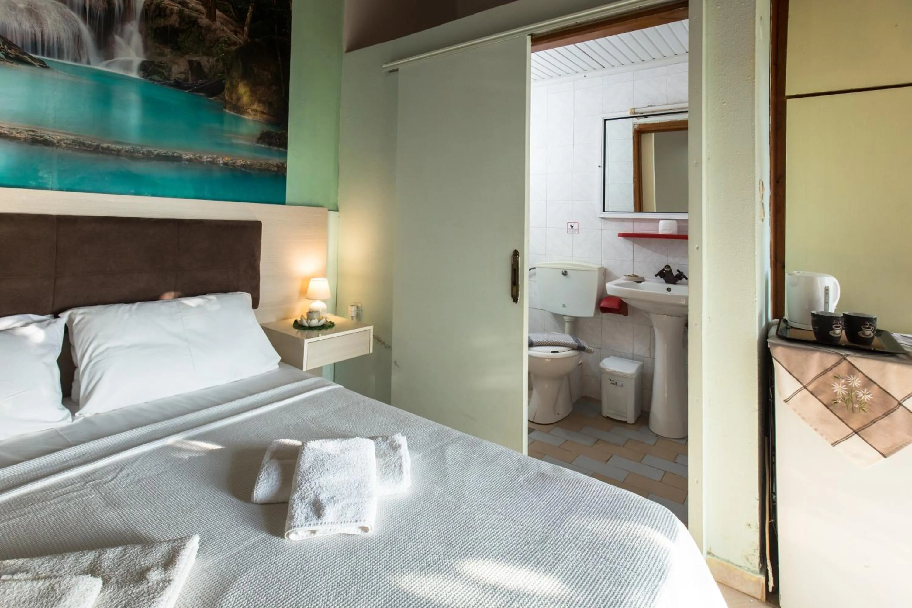 Bathroom, Bed in Aqua Marine
