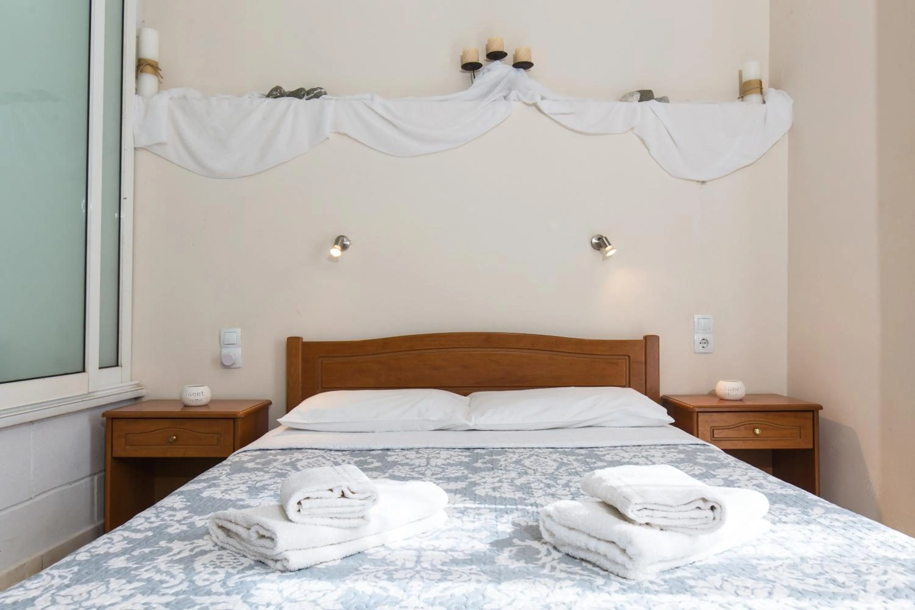Bed in Aqua Marine