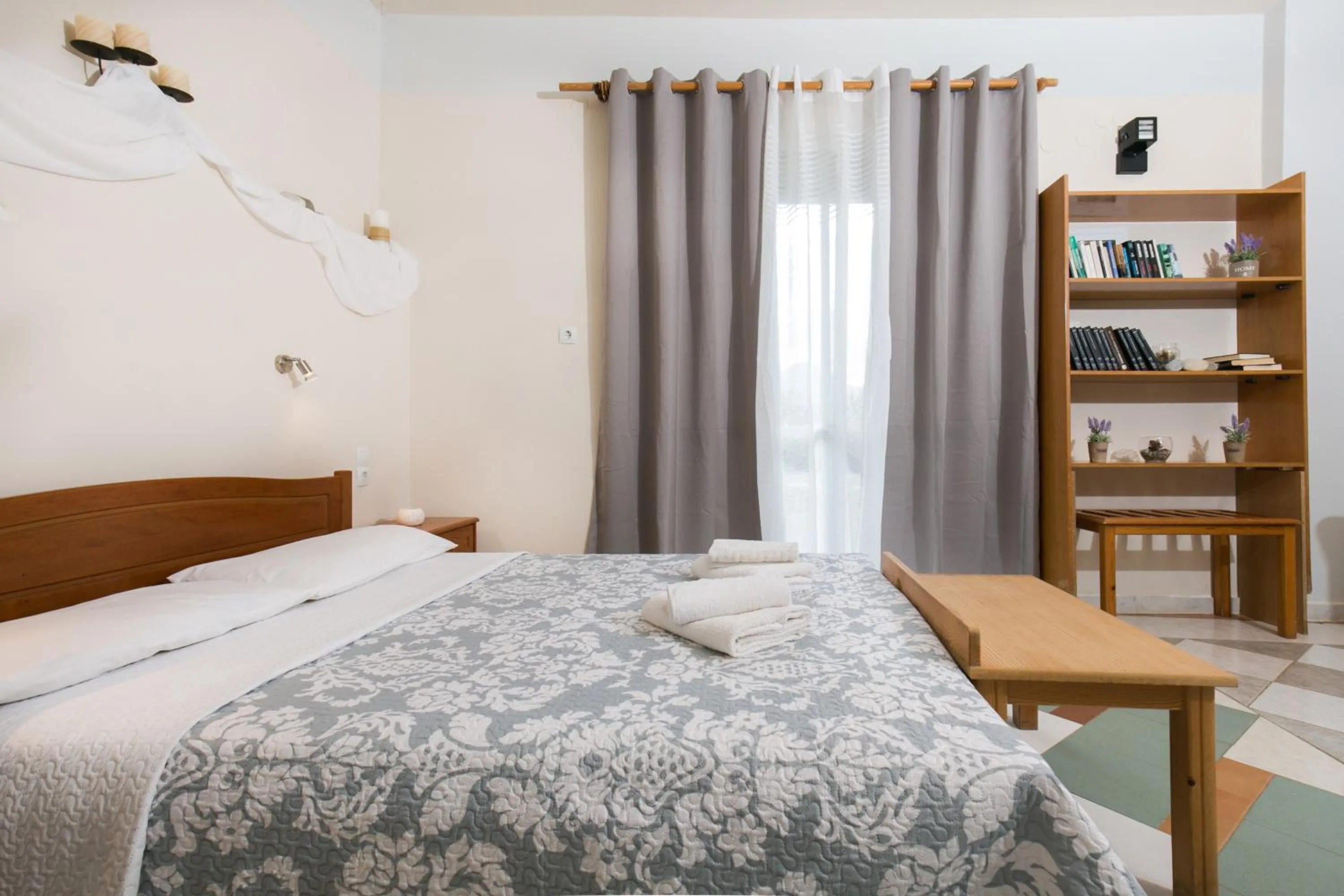 Bedroom, Bed in Aqua Marine
