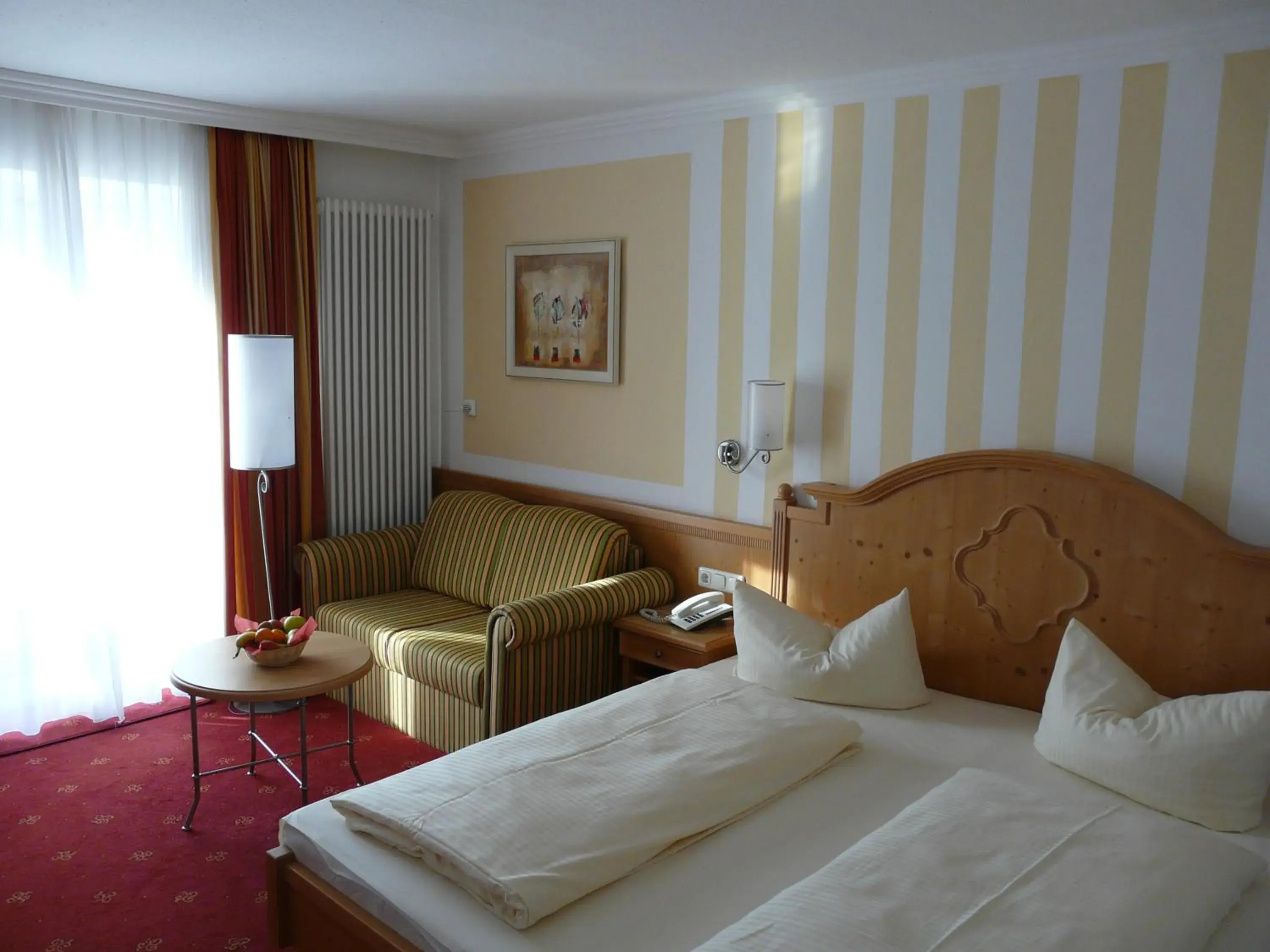 Bedroom, Bed in Hotel Roter Hahn - Bed & Breakfast