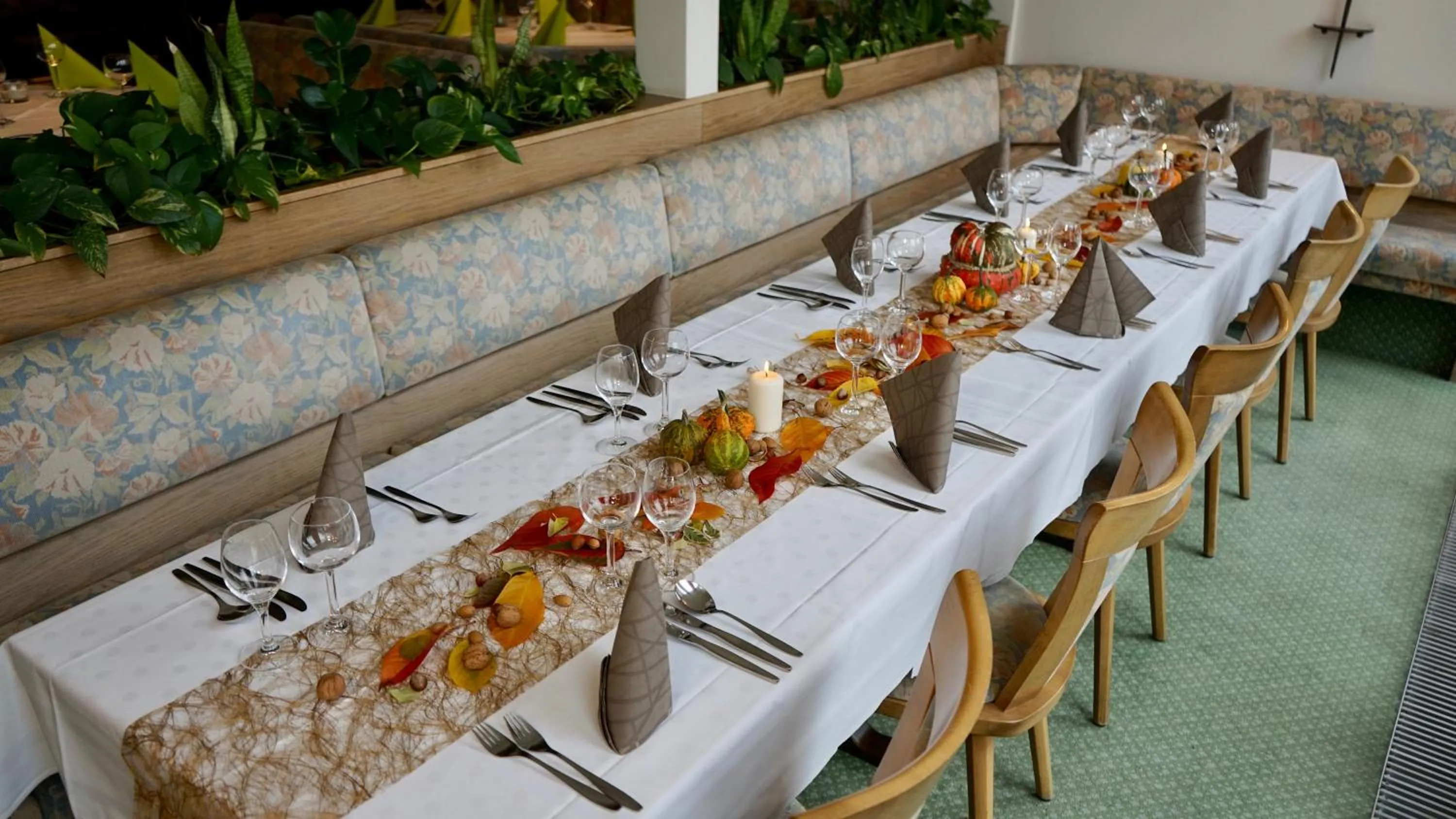 Restaurant/places to eat in Landhotel Günzburg