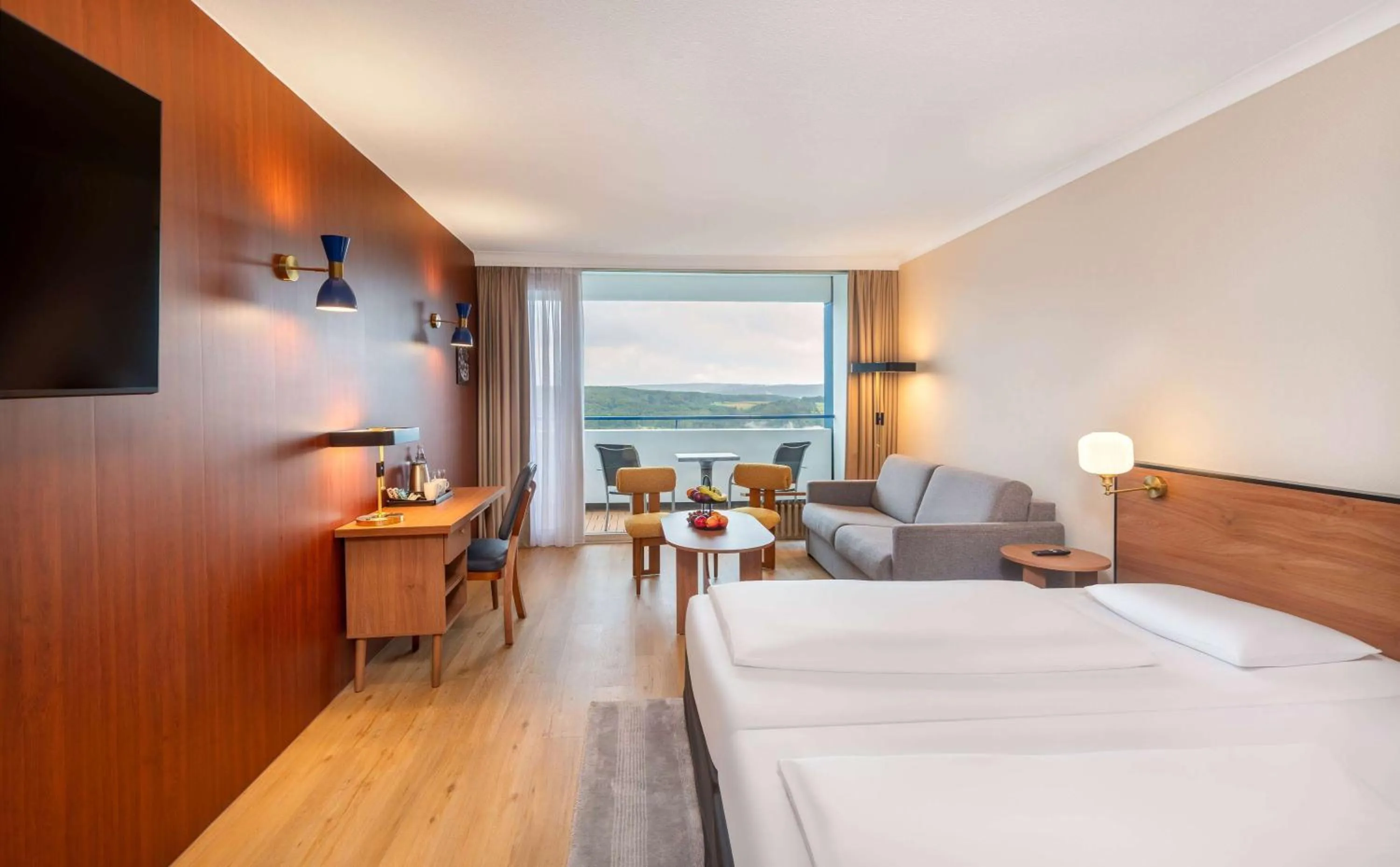 Photo of the whole room, Bed in Wyndham Garden Lahnstein Koblenz