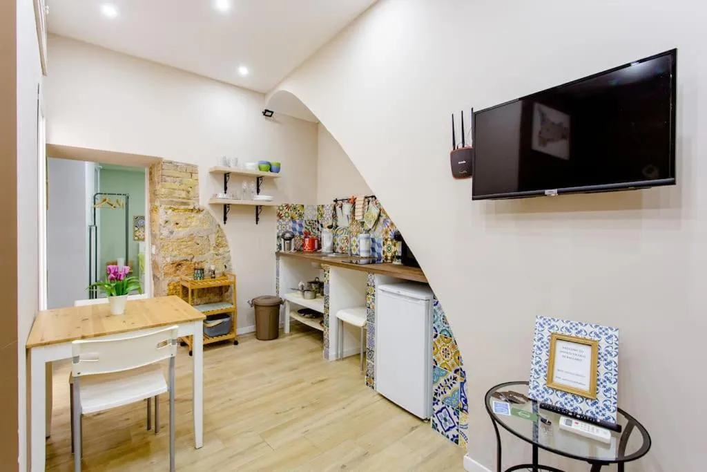 One-Bedroom Apartment - single occupancy in Antico vicolo di ballarò
