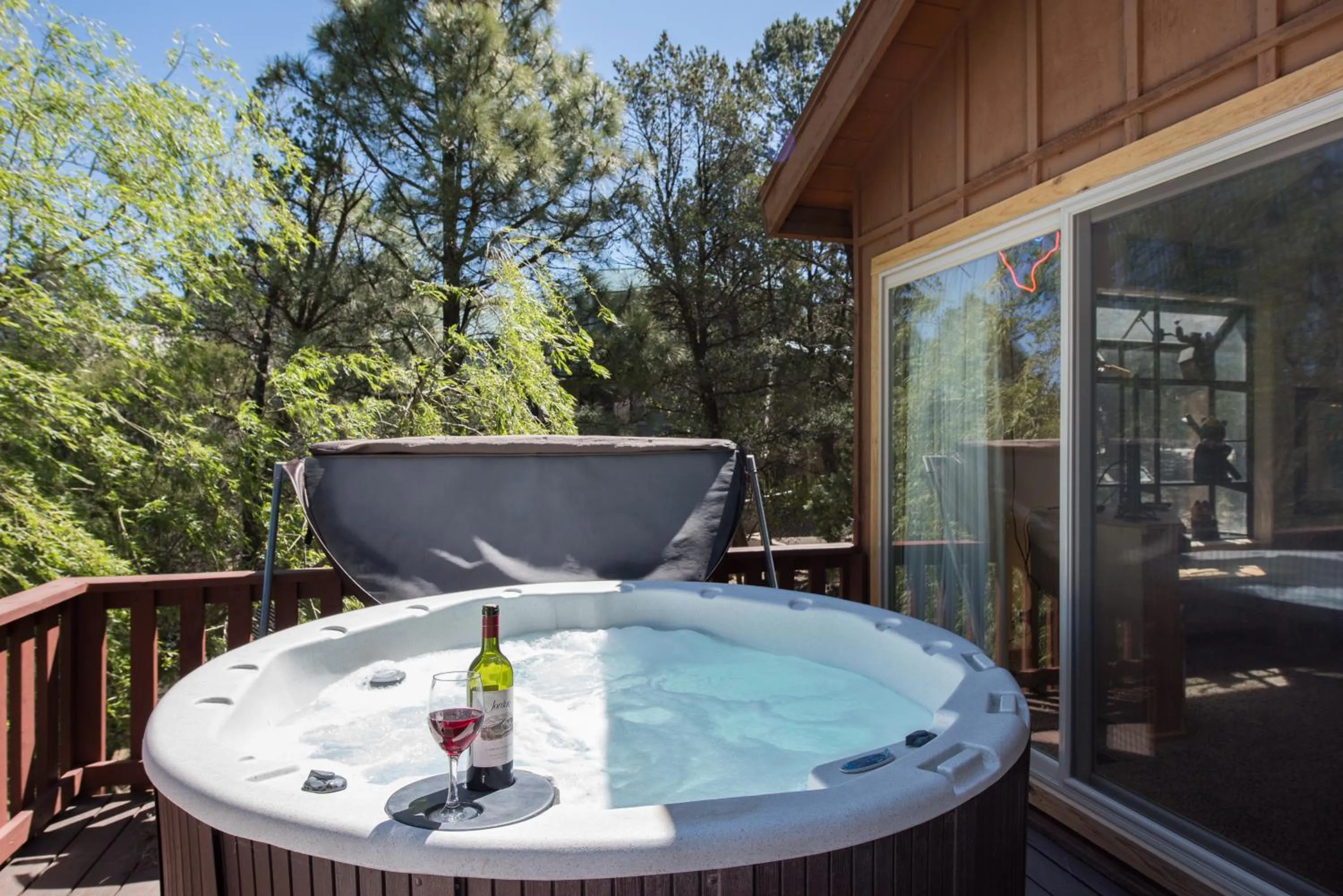 Hot Tub in Cowboys, Indians and Outlaws
