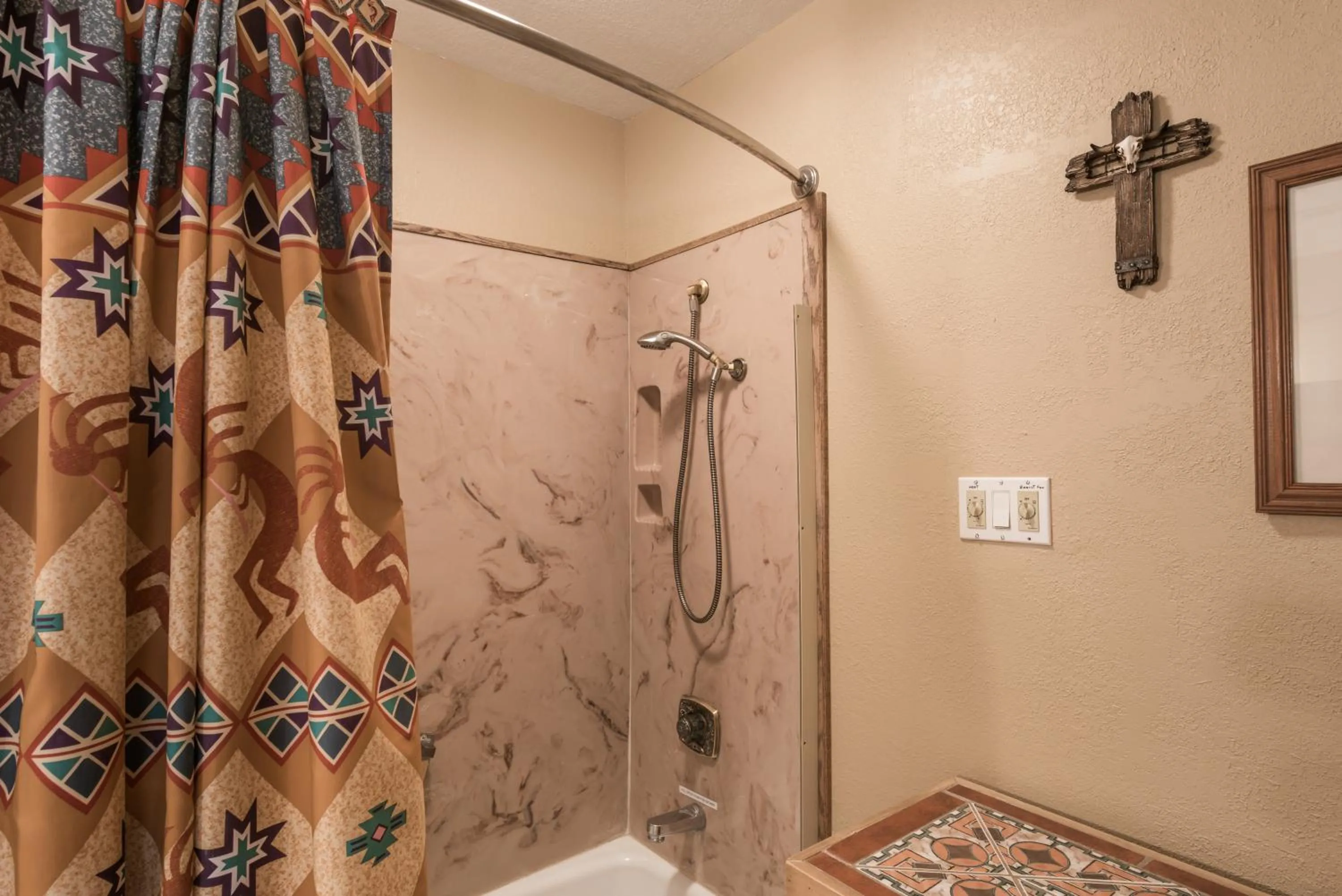 Property building in Cowboys, Indians and Outlaws