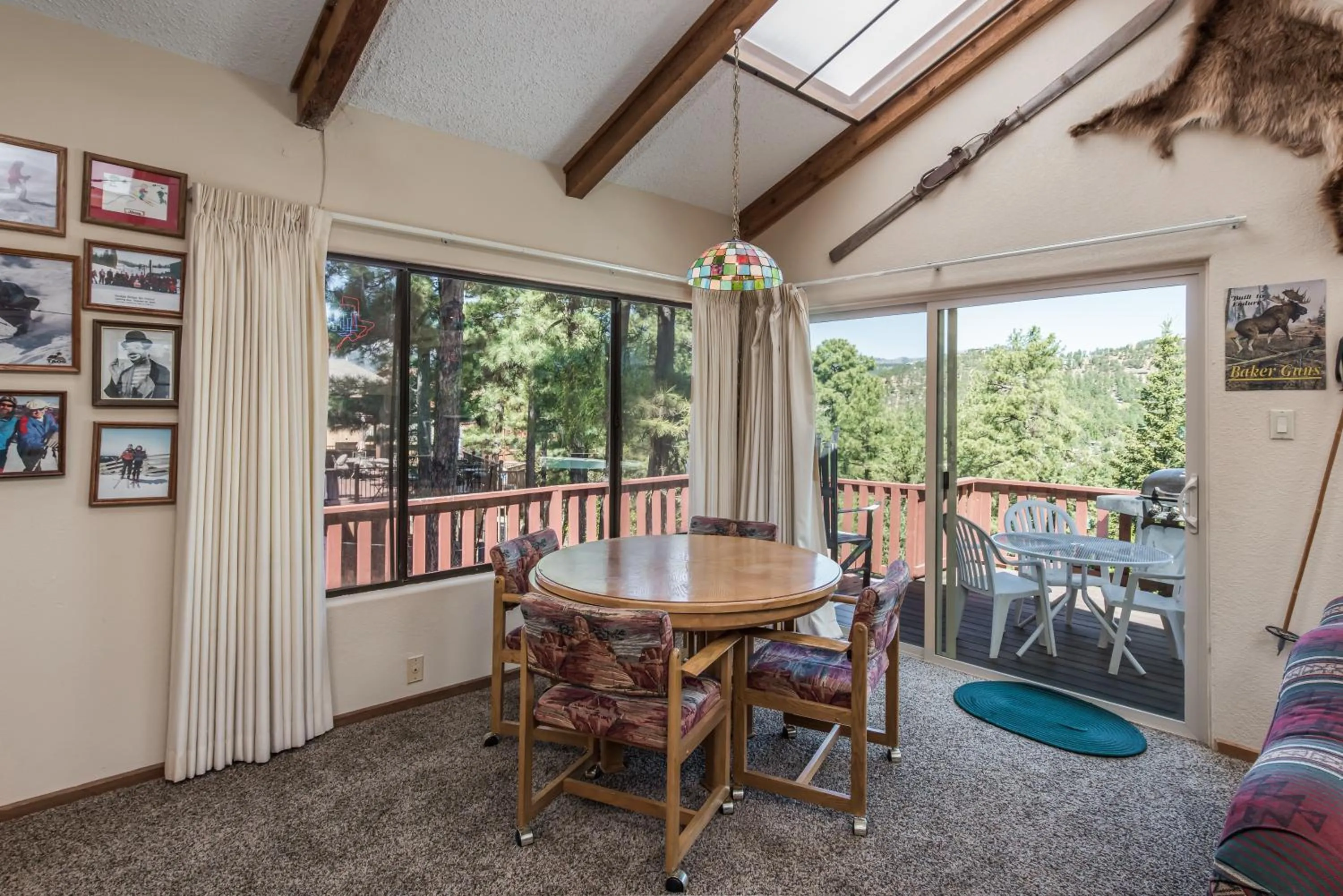 Property building in Cowboys, Indians and Outlaws