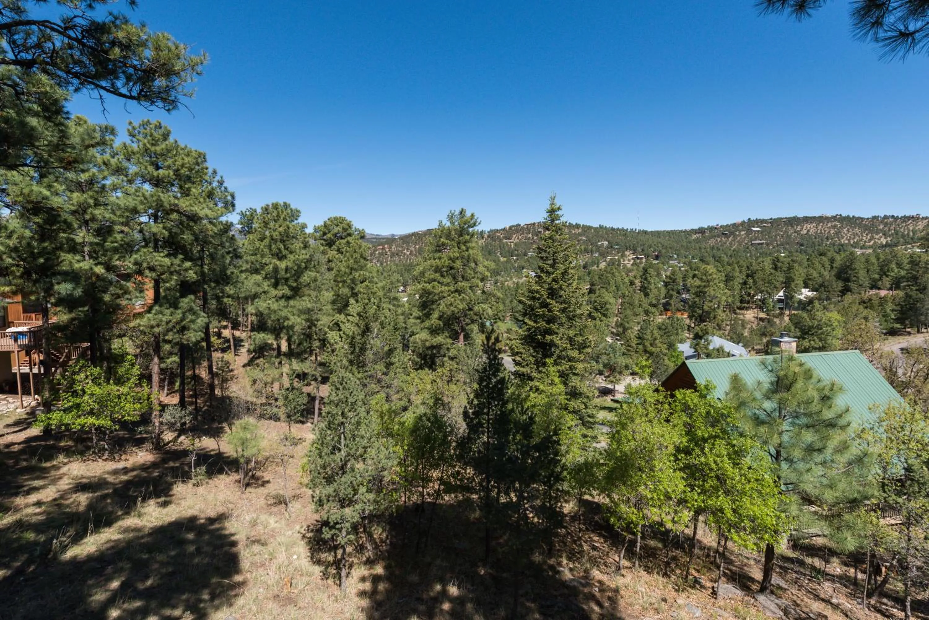 Property building in Cowboys, Indians and Outlaws