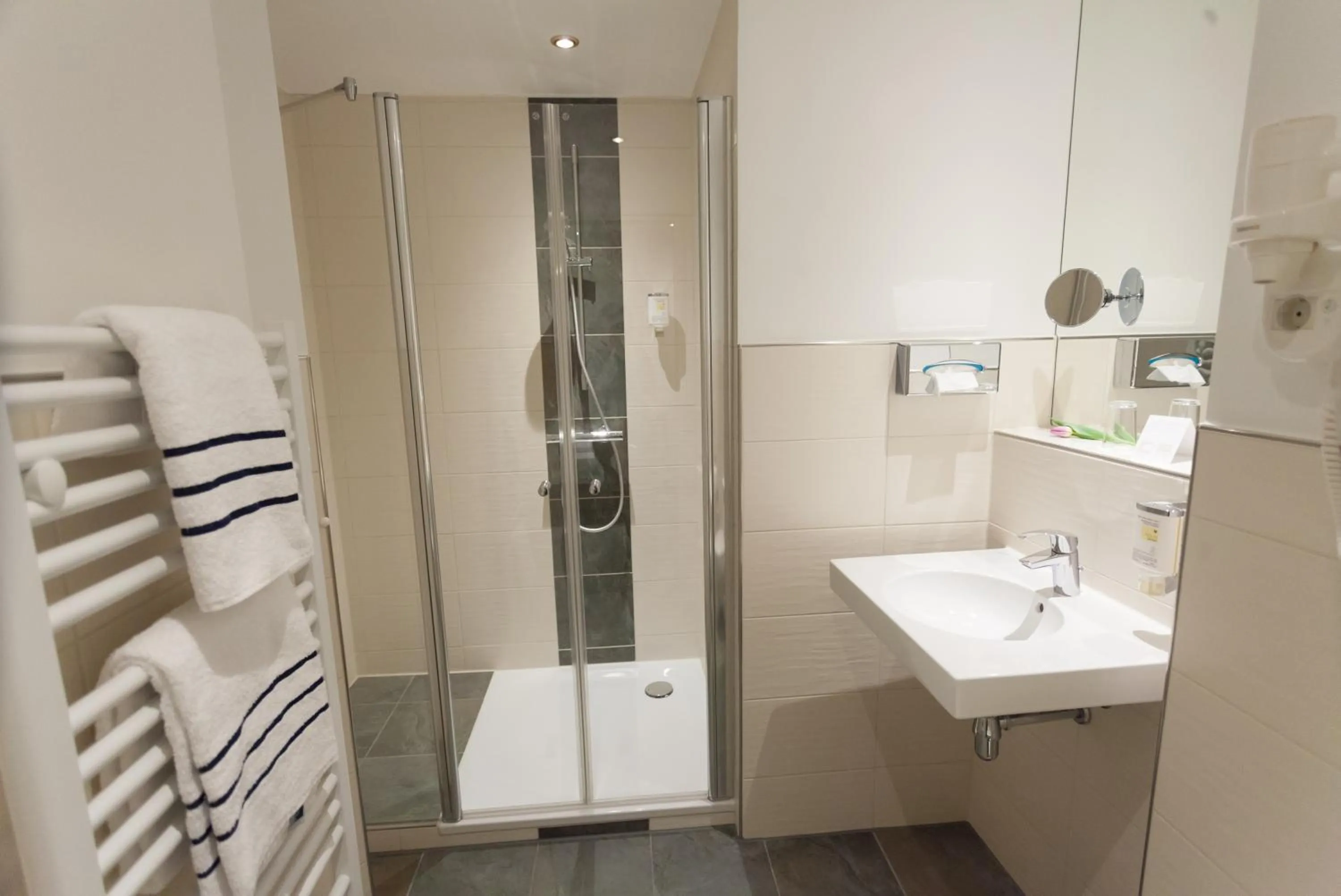 Shower in martas Hotel Allegra Berlin