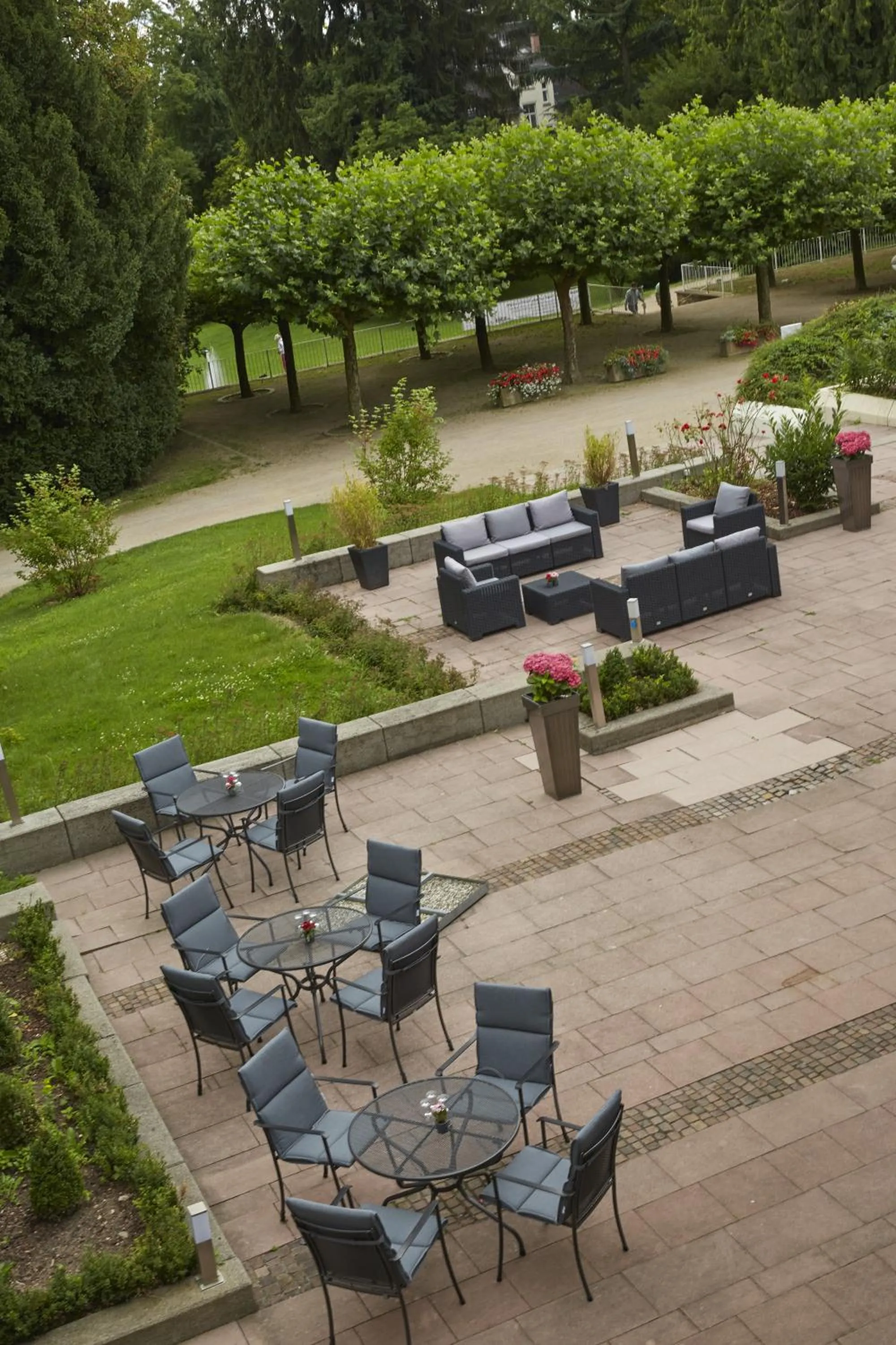 Restaurant/places to eat in H+ Hotel Bad Soden