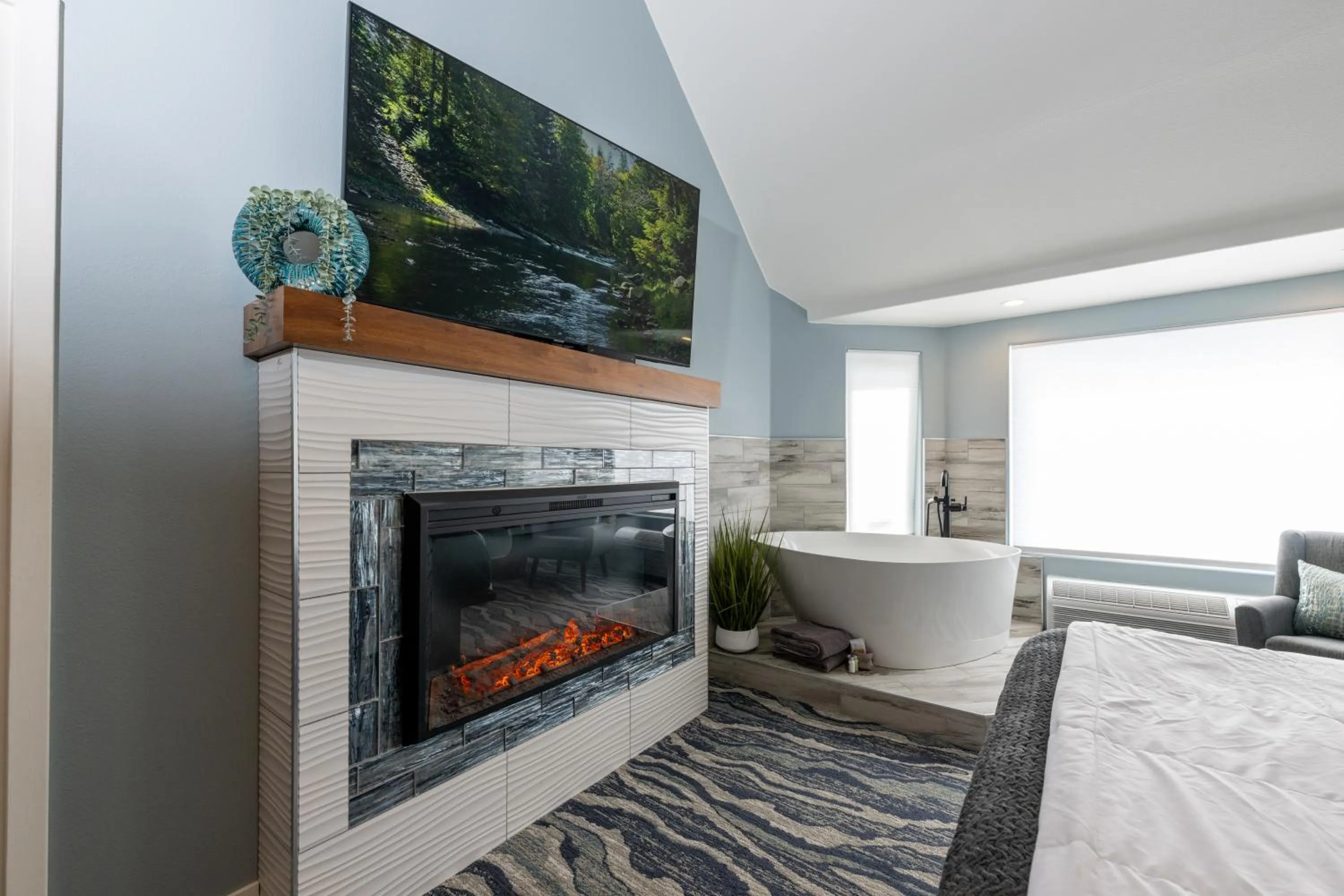 TV and multimedia in The Seaside Oceanfront Inn