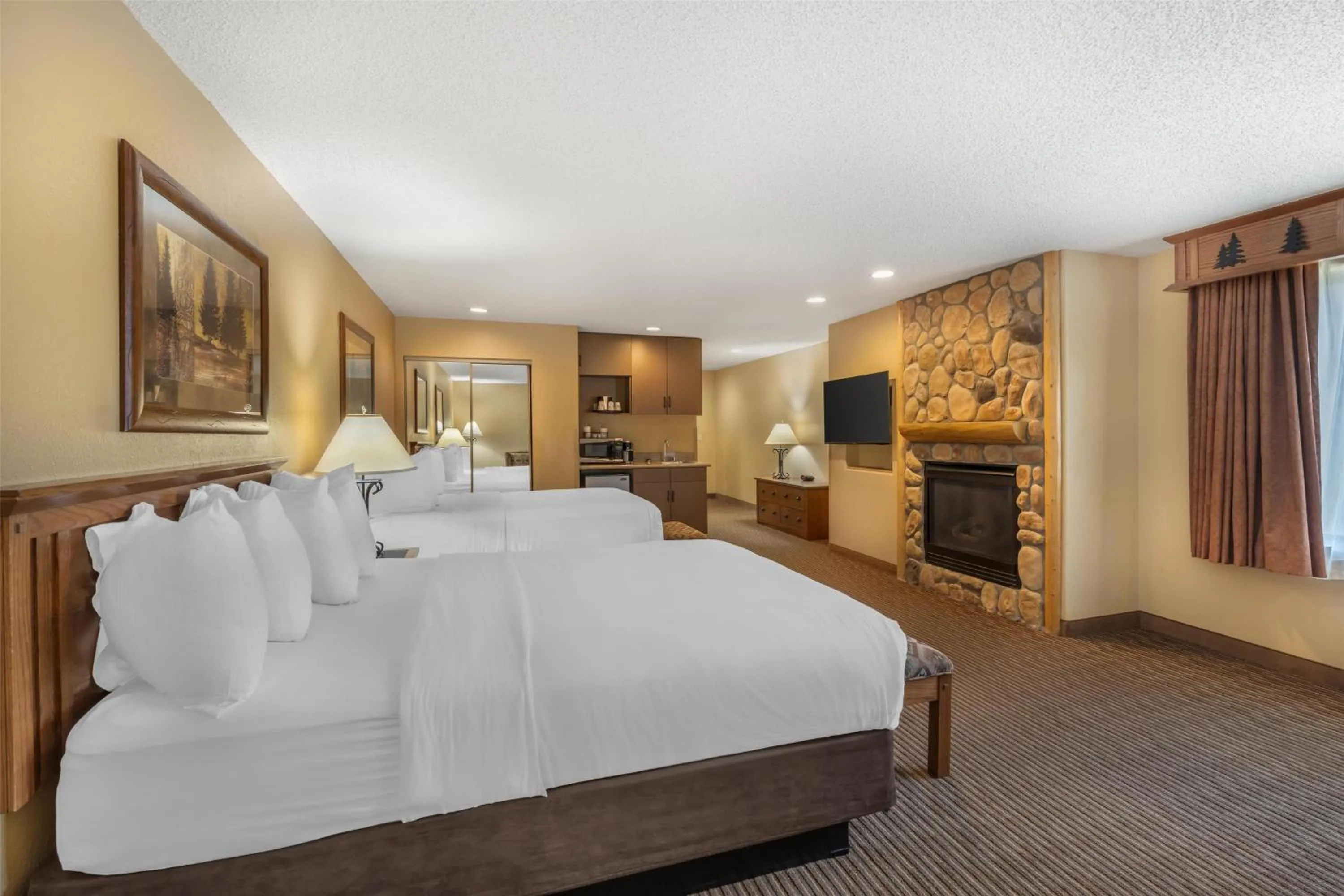 Photo of the whole room, Bed in Best Western Plus Kelly Inn & Suites