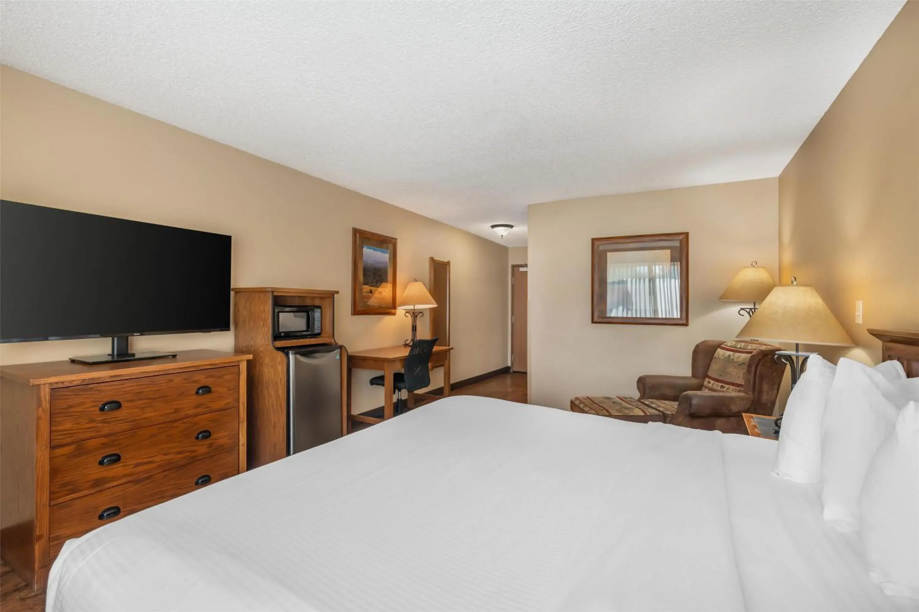 Bedroom, Bed in Best Western Plus Kelly Inn & Suites Bedroom, Bed in Best Western Plus Kelly Inn & Suites