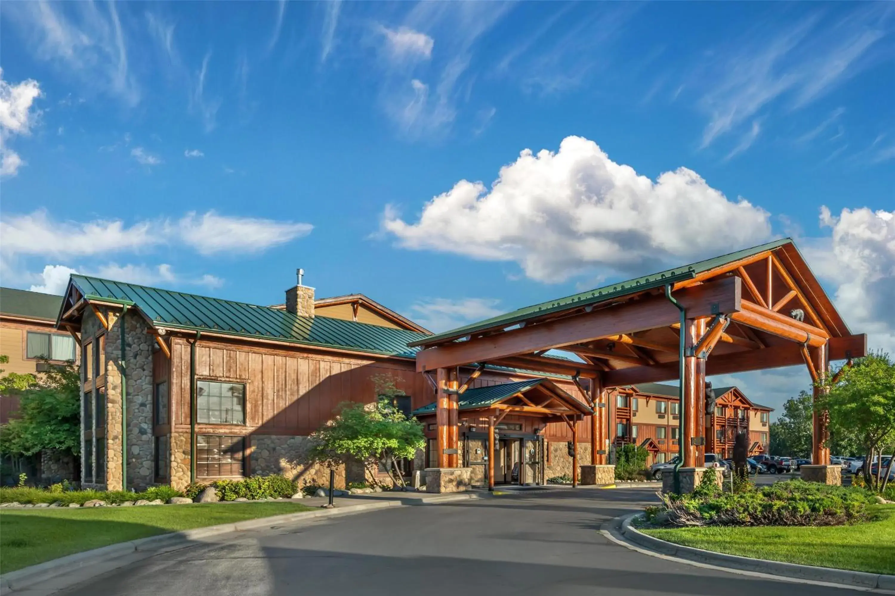 Property building in Best Western Plus Kelly Inn & Suites Property building in Best Western Plus Kelly Inn & Suites