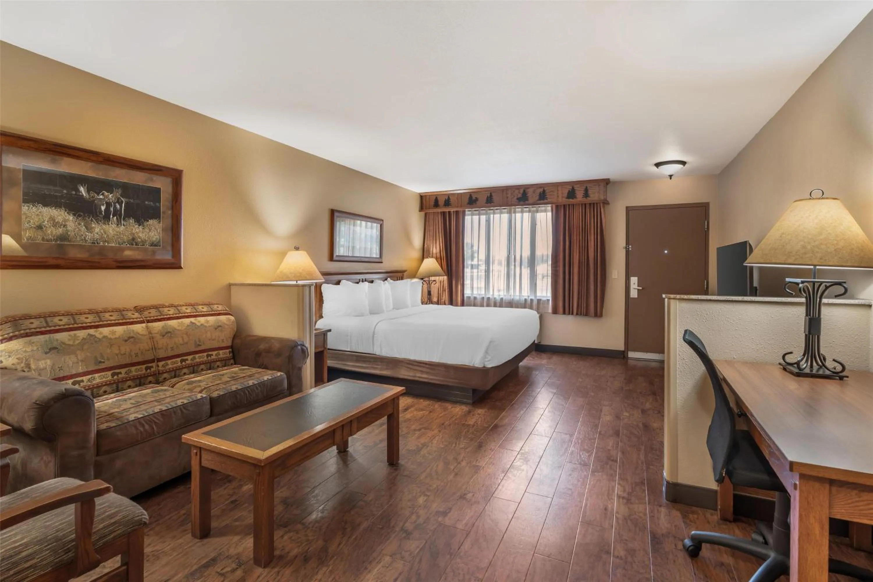 Photo of the whole room, Bed in Best Western Plus Kelly Inn & Suites