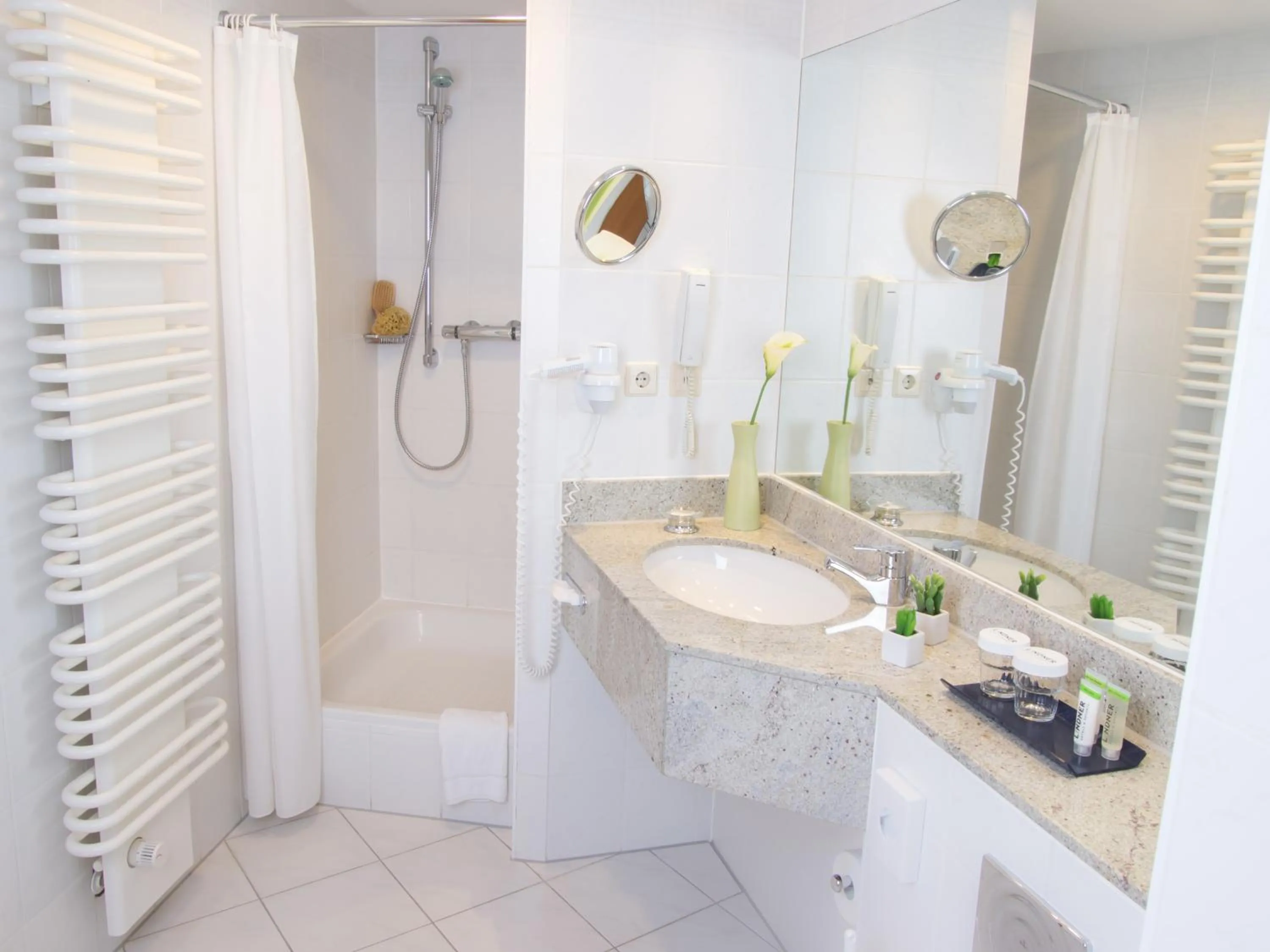 Bathroom in Lindner Hotel Cottbus