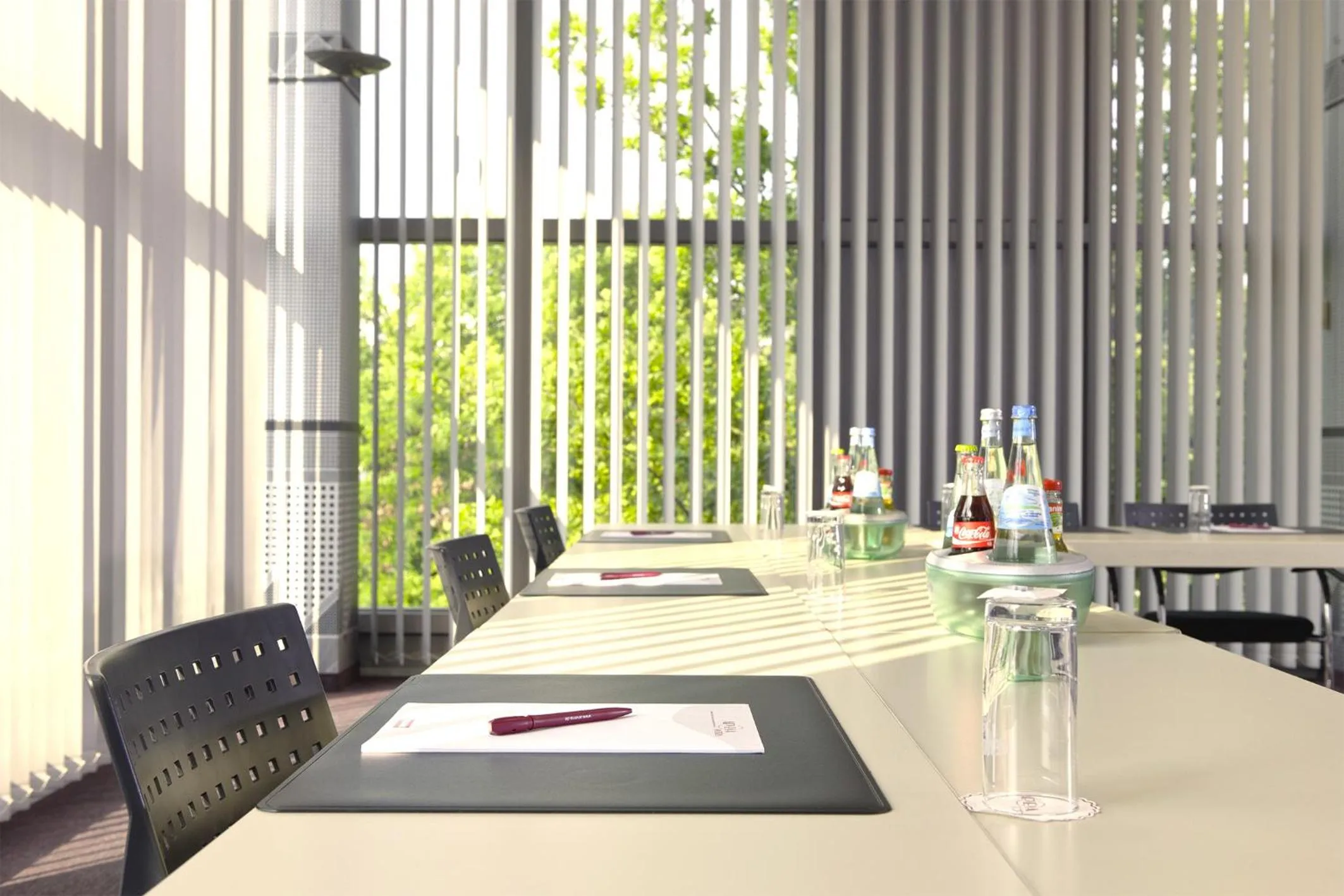 Meeting/conference room in Arvena Park Hotel