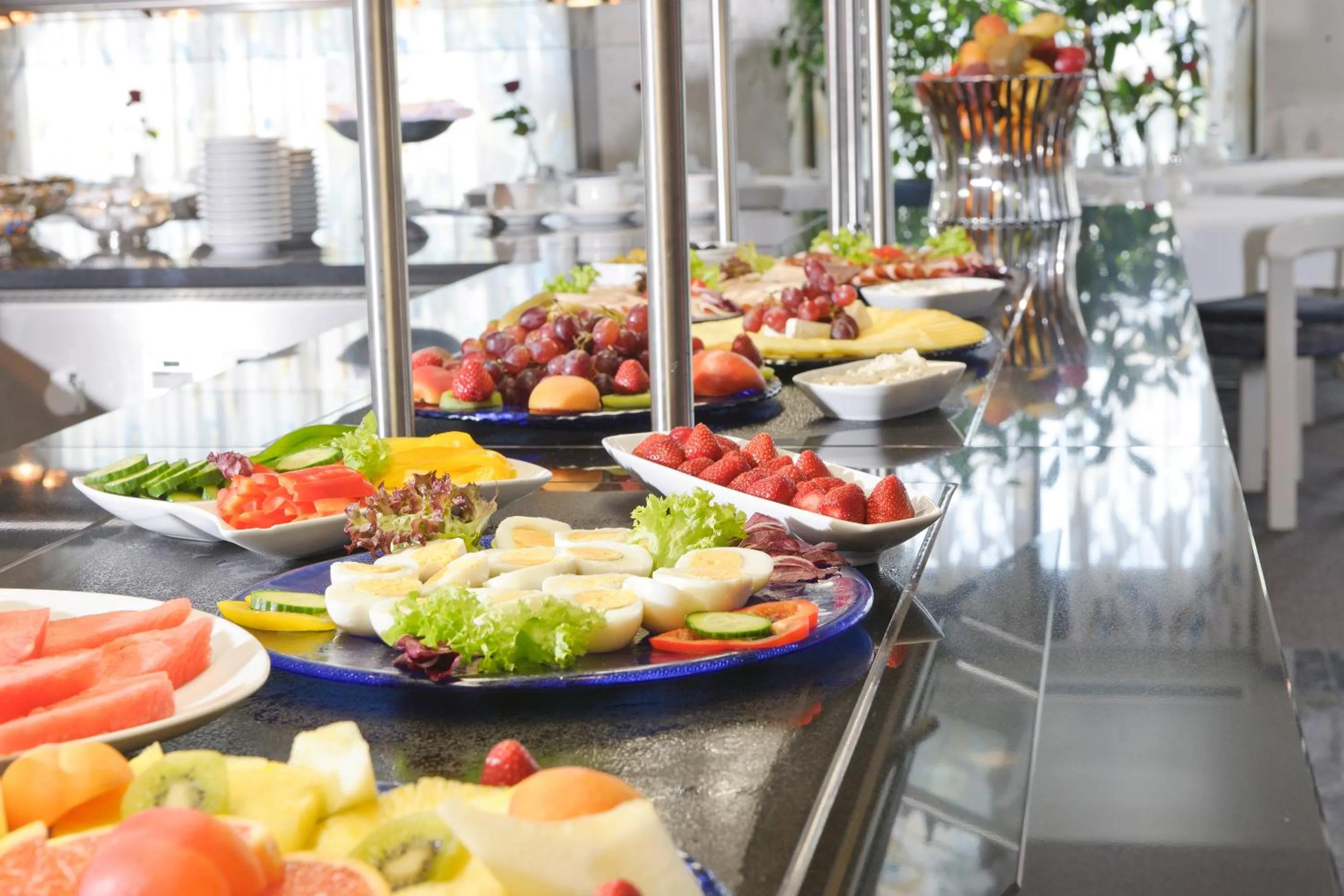 Breakfast in Arvena Park Hotel